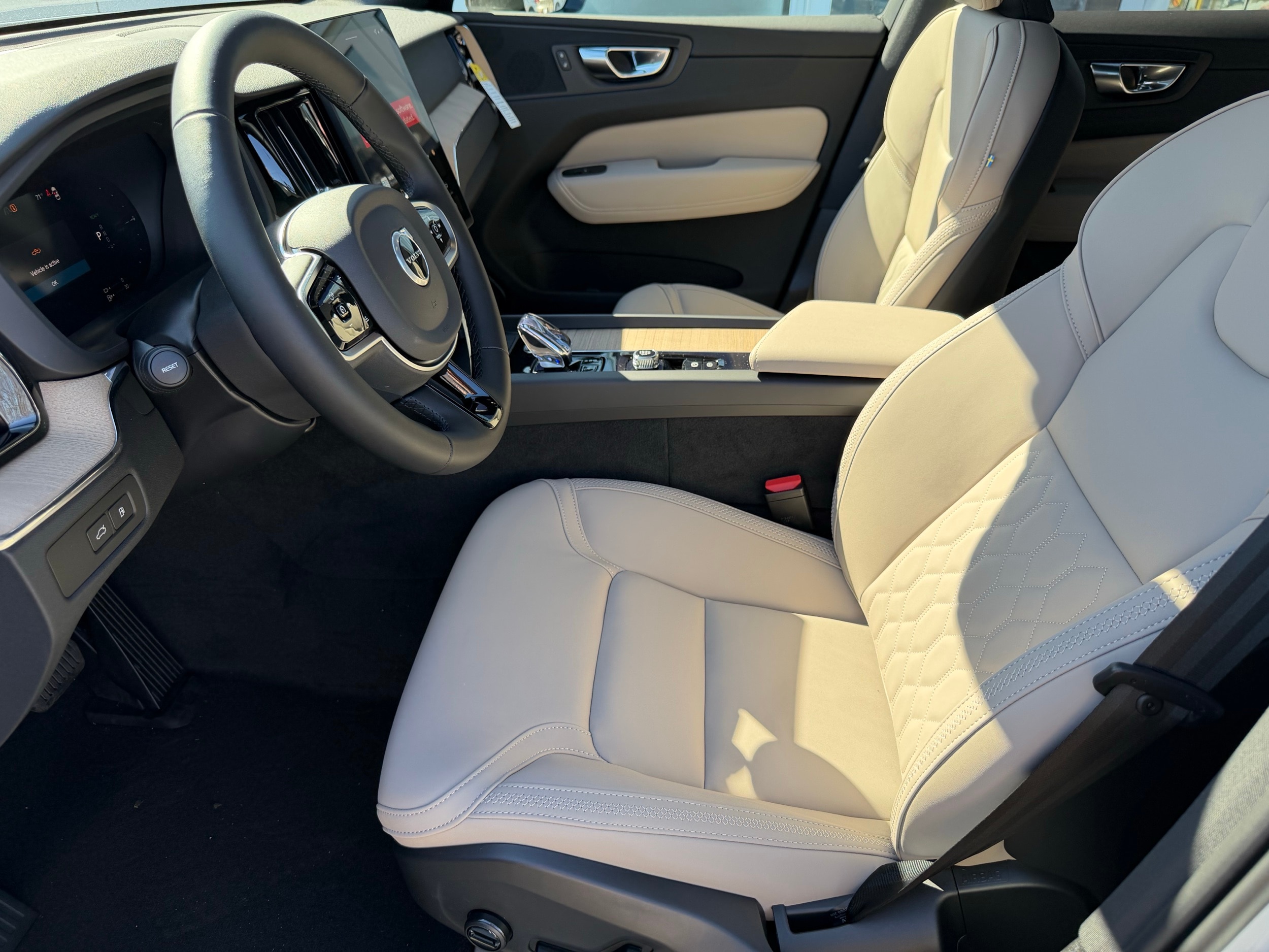 new 2026 Volvo XC60 plug-in hybrid car, priced at $69,405