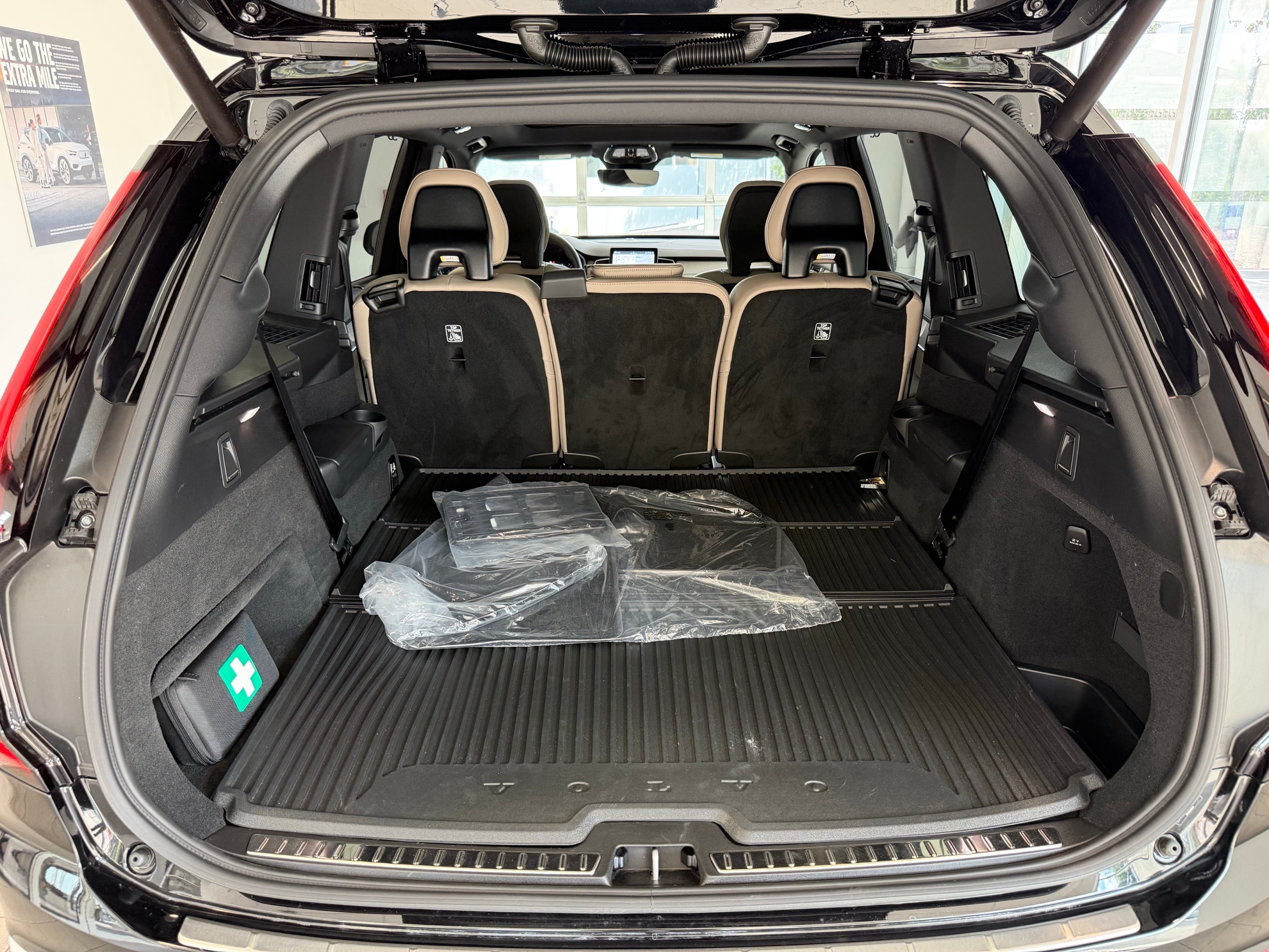 2026 Volvo XC90 Ultra - Photo 23