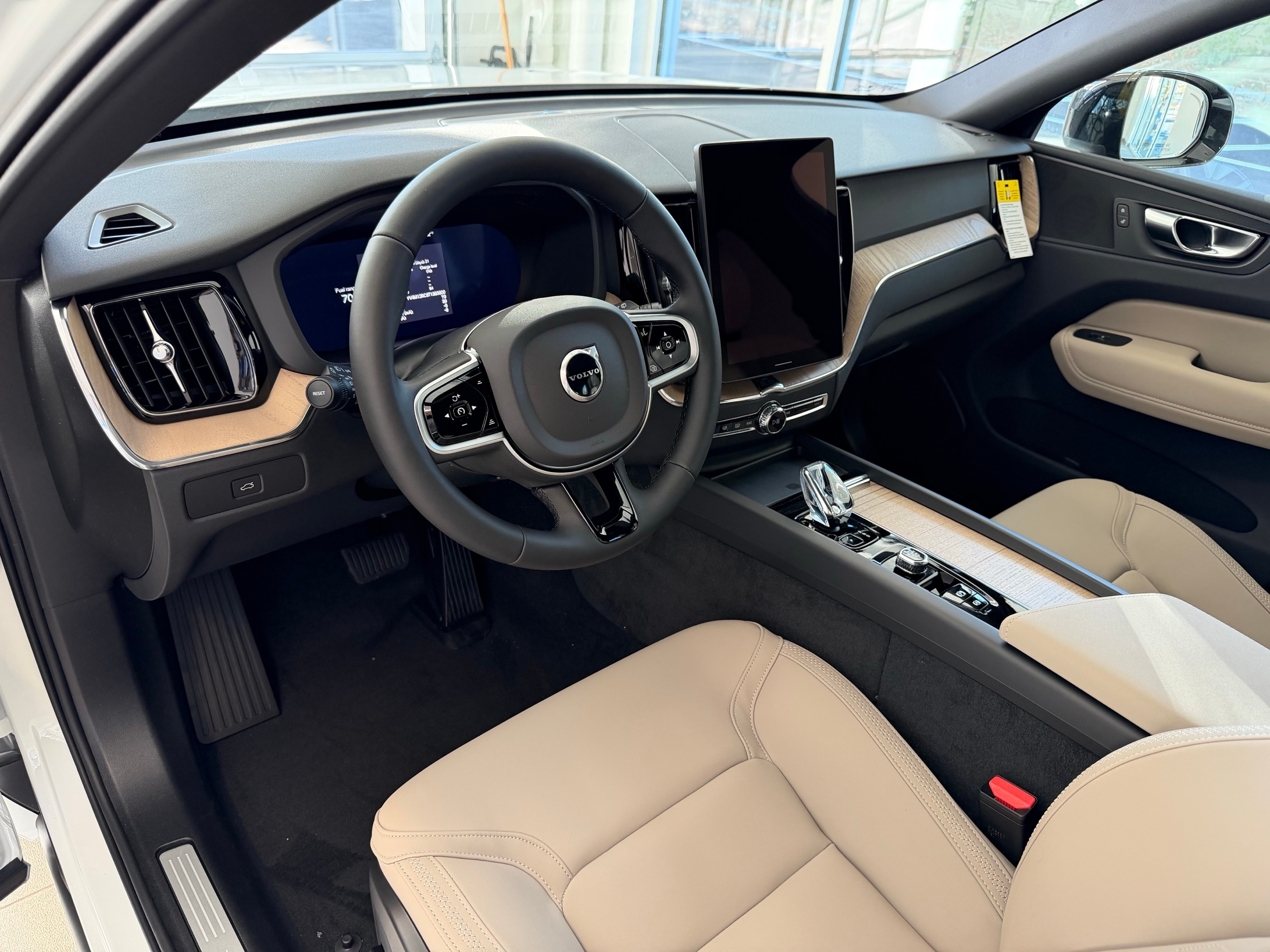 new 2026 Volvo XC60 car, priced at $57,985