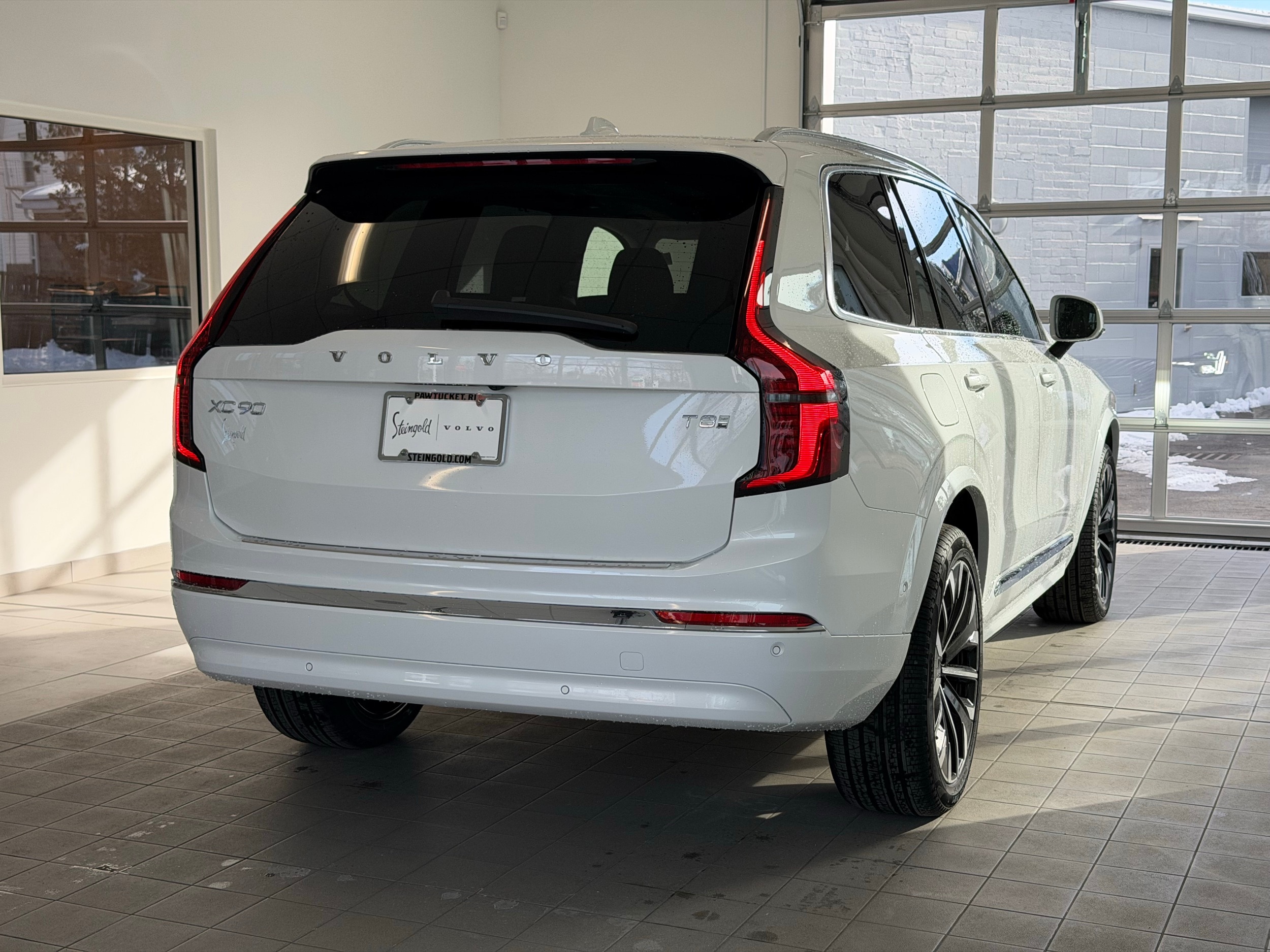 new 2026 Volvo XC90 plug-in hybrid car, priced at $86,000