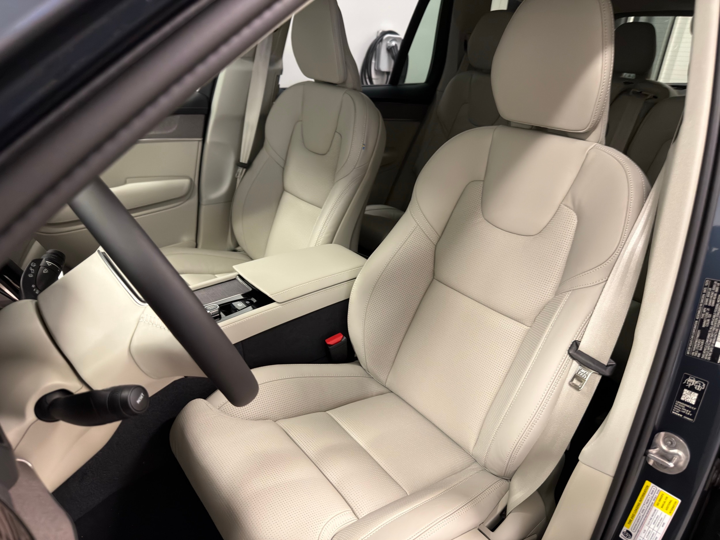 new 2026 Volvo XC90 plug-in hybrid car, priced at $86,200