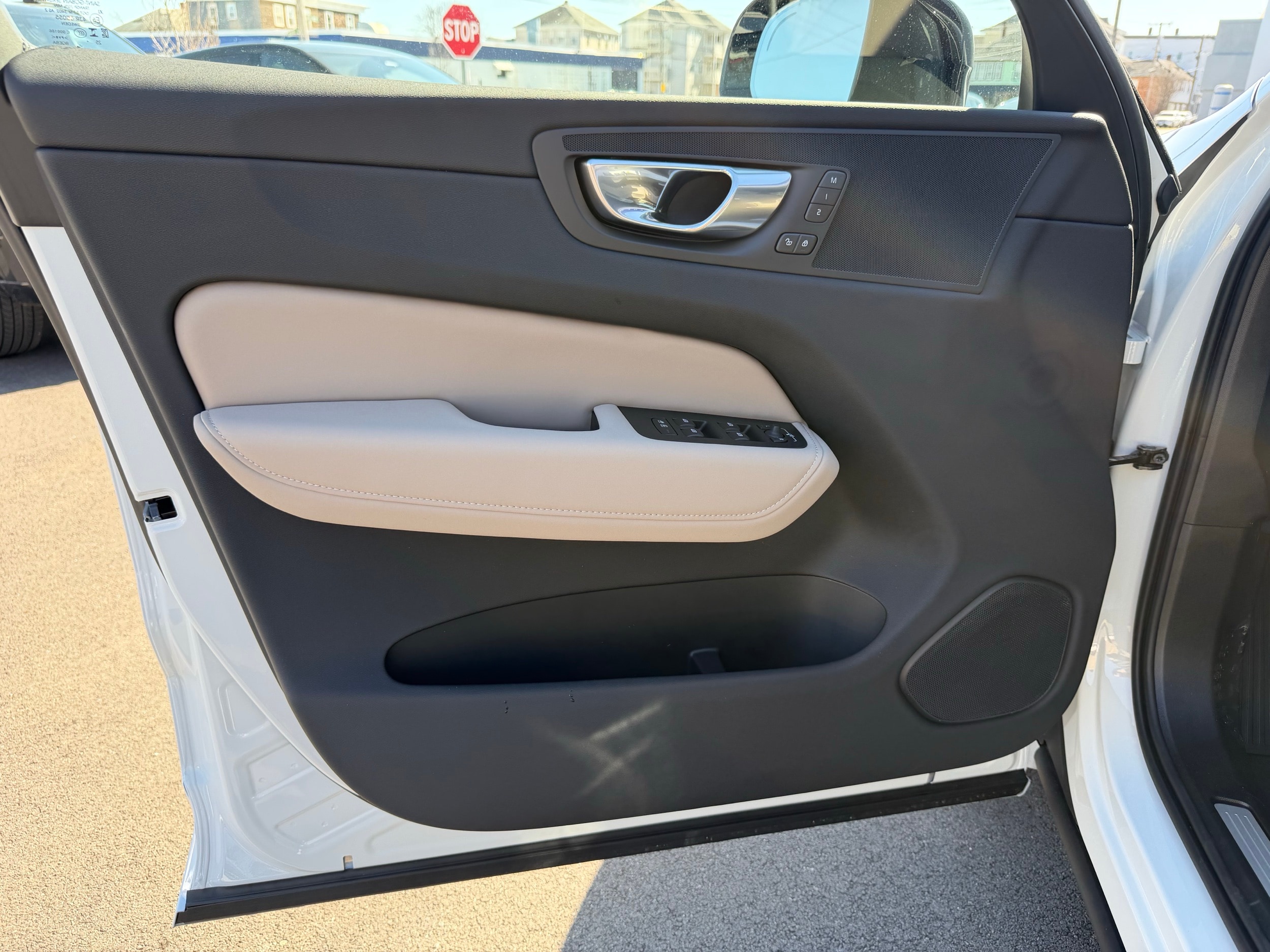 new 2026 Volvo XC60 plug-in hybrid car, priced at $69,405