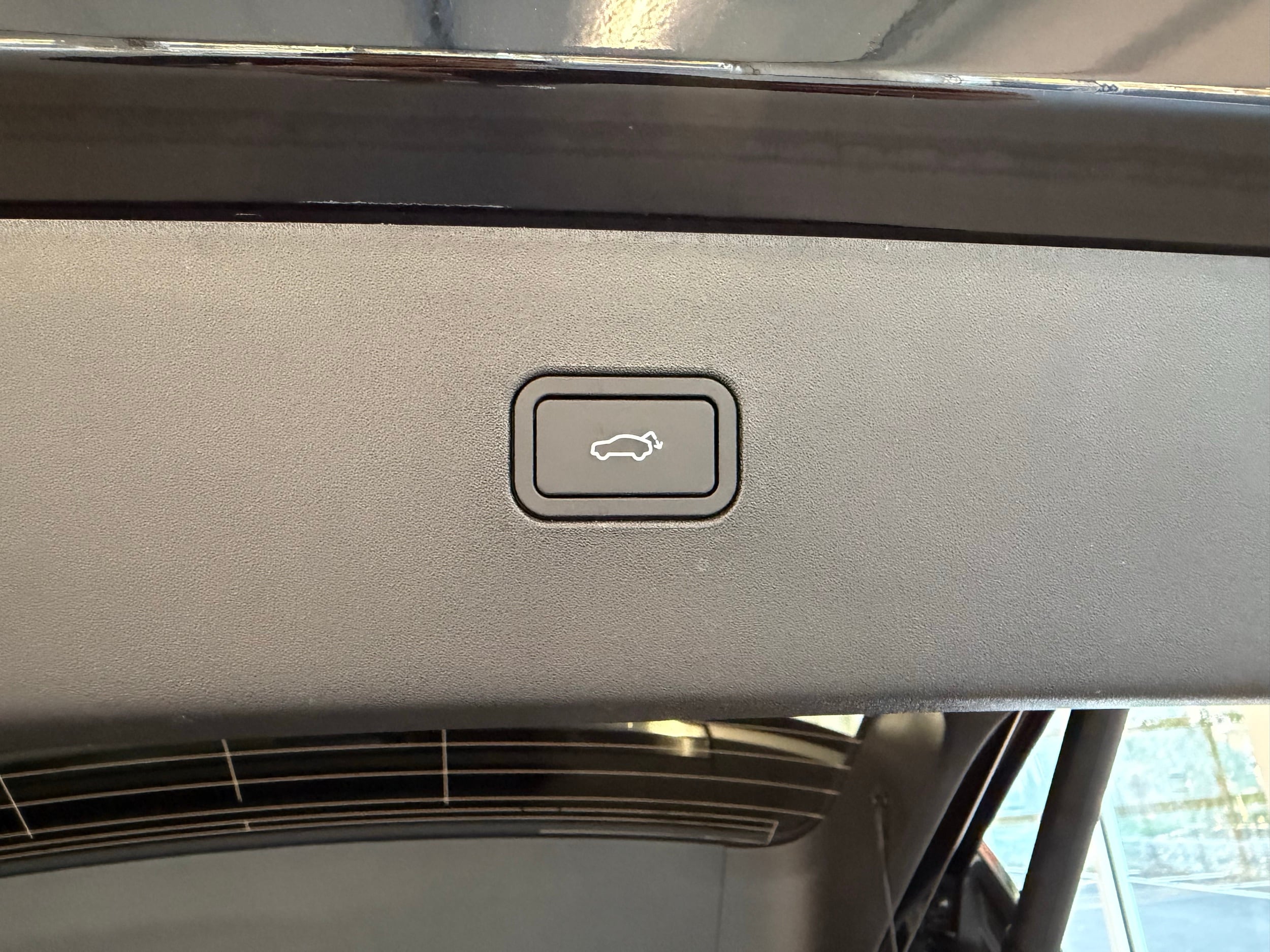 2026 Volvo EX30 Ultra - Photo 36