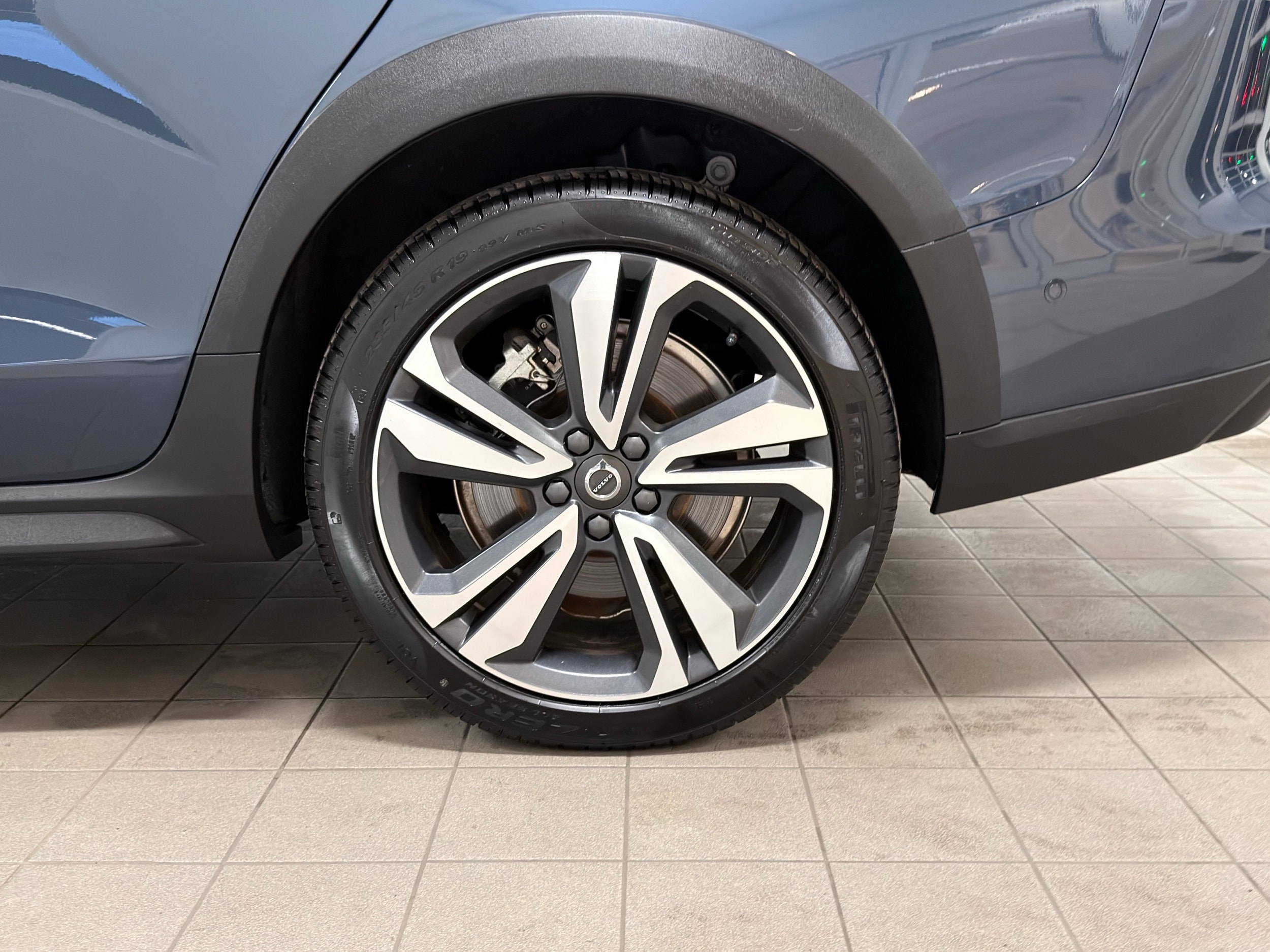 used 2025 Volvo V60 Cross Country car, priced at $41,500