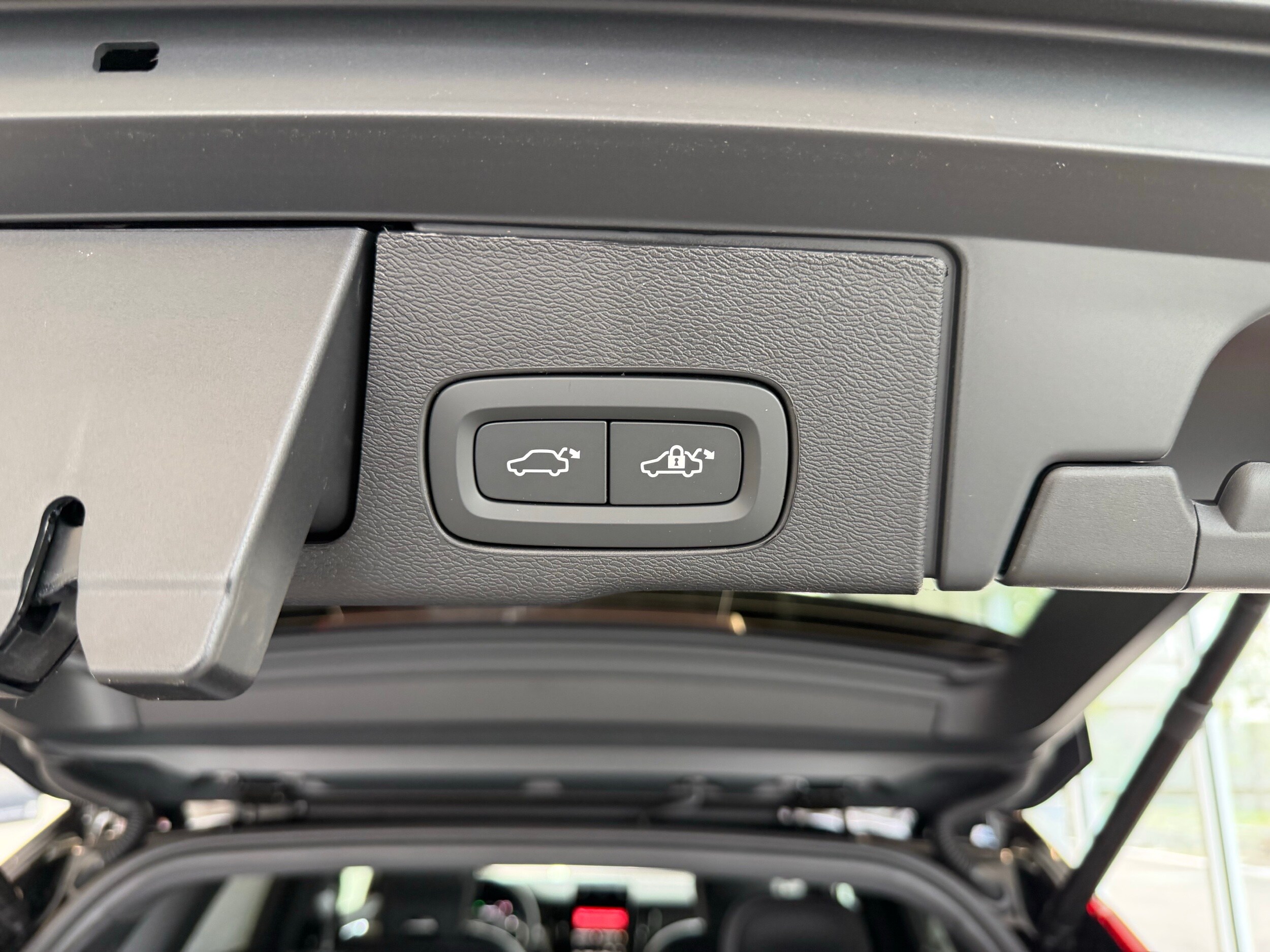 new 2026 Volvo XC60 plug-in hybrid car, priced at $77,240