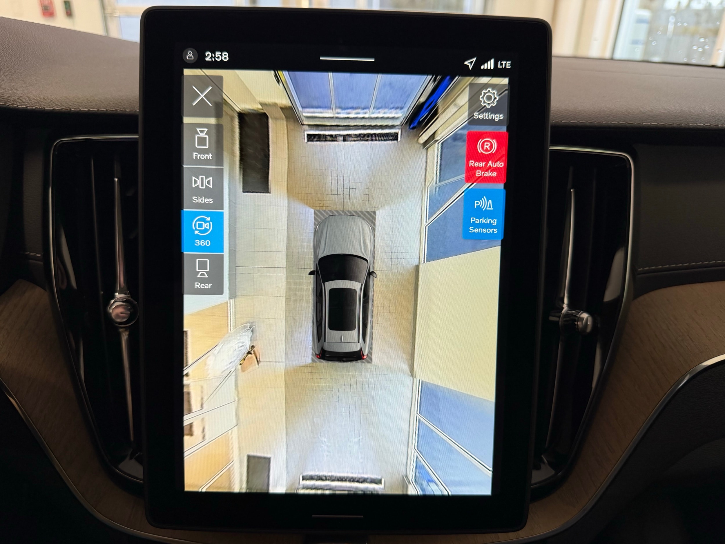 new 2026 Volvo XC60 plug-in hybrid car, priced at $75,235