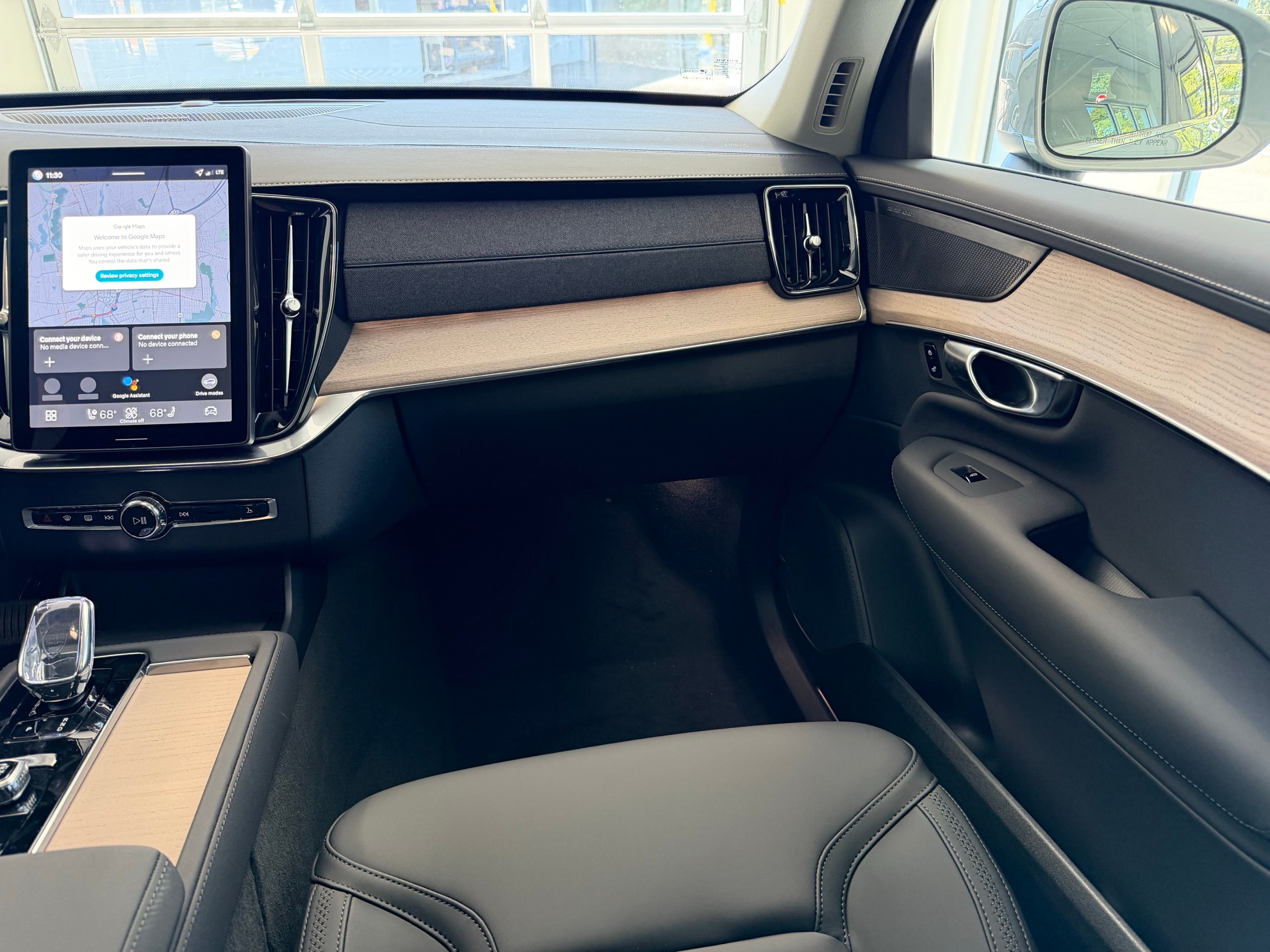 2026 Volvo XC90 Plus - Photo 23
