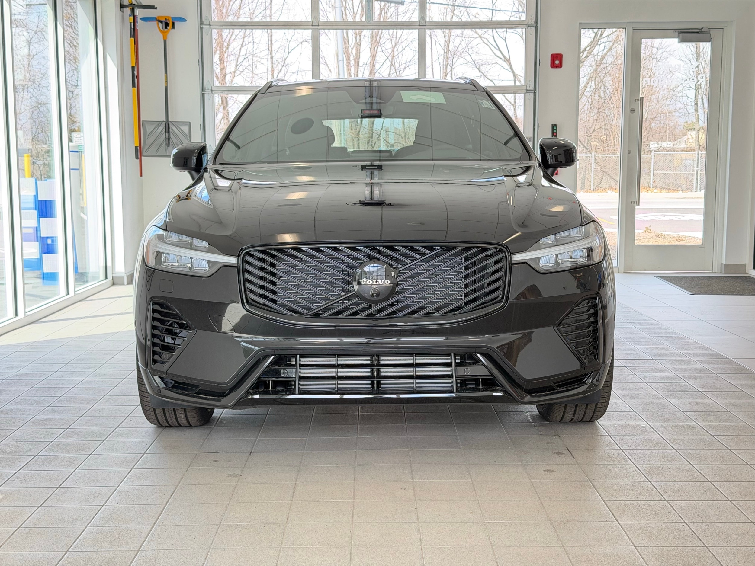 new 2026 Volvo XC60 plug-in hybrid car, priced at $77,240