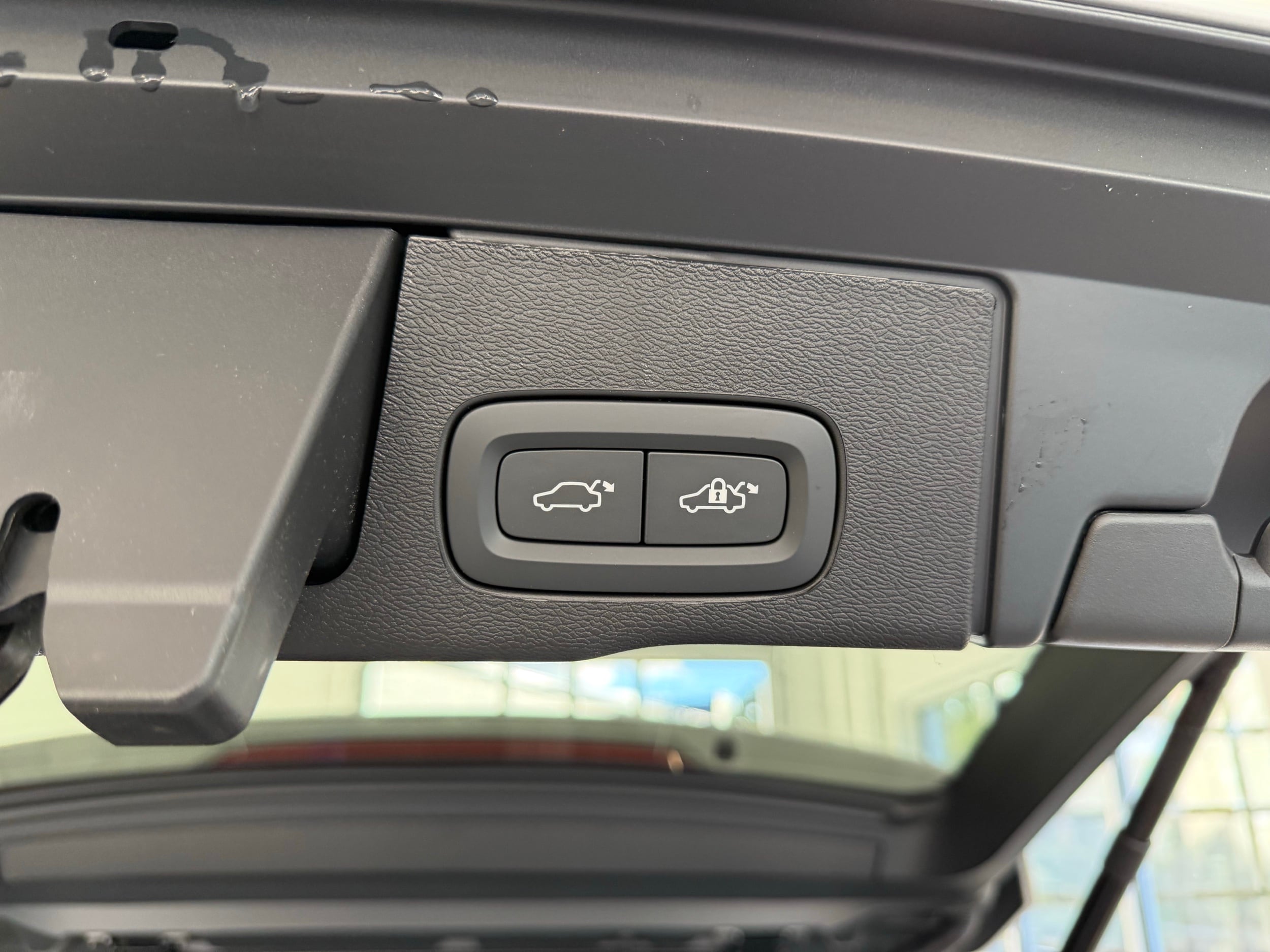 new 2026 Volvo XC60 car, priced at $57,985