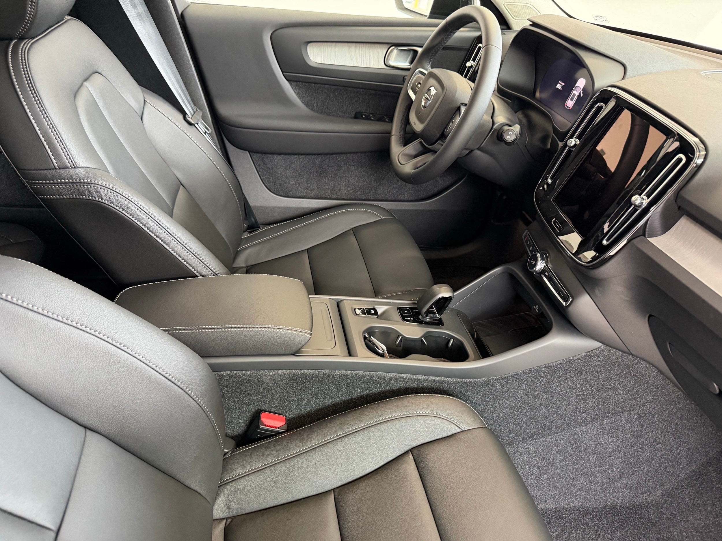 new 2026 Volvo XC40 car, priced at $48,110