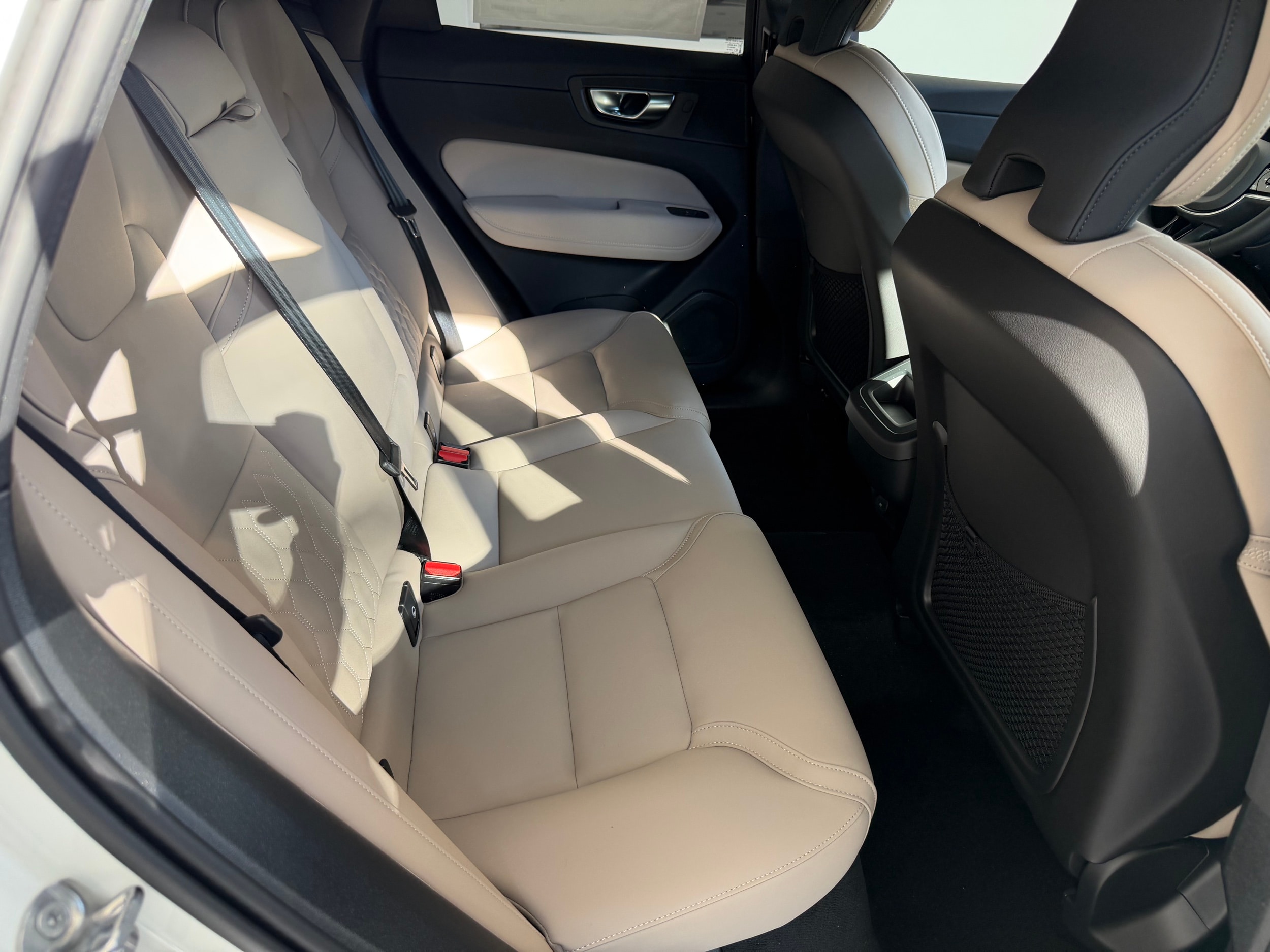 new 2026 Volvo XC60 car, priced at $57,985