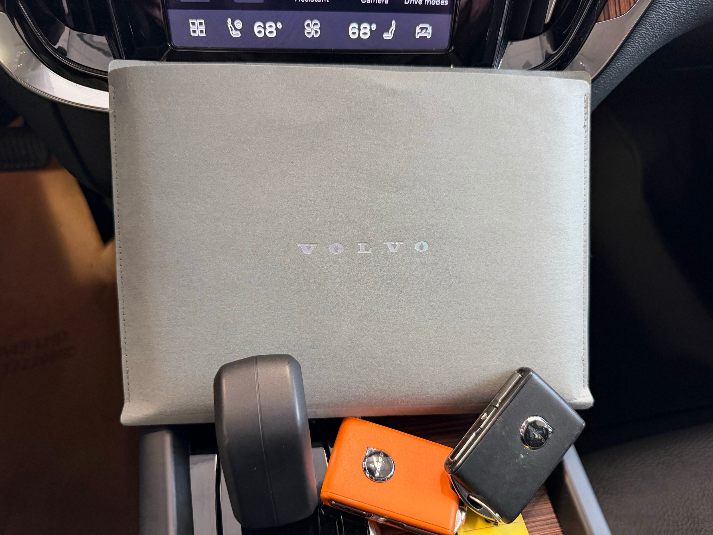 used 2025 Volvo V60 Cross Country car, priced at $43,500