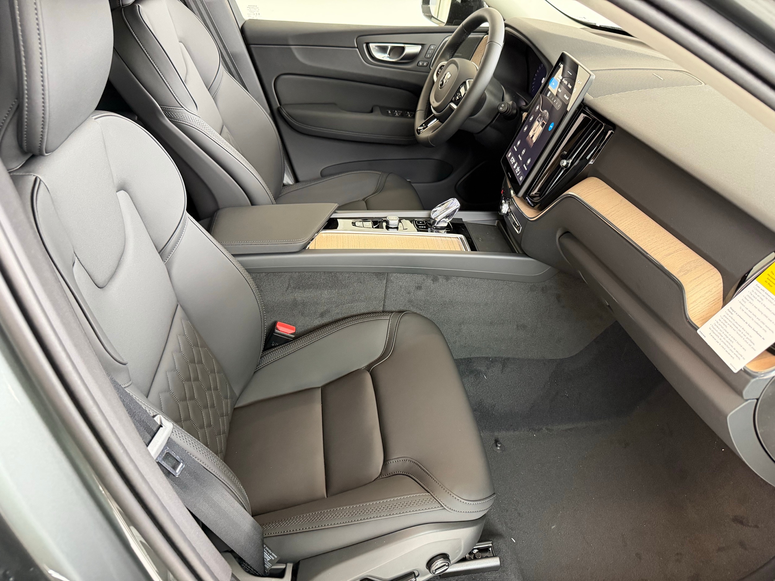 new 2026 Volvo XC60 car, priced at $58,490