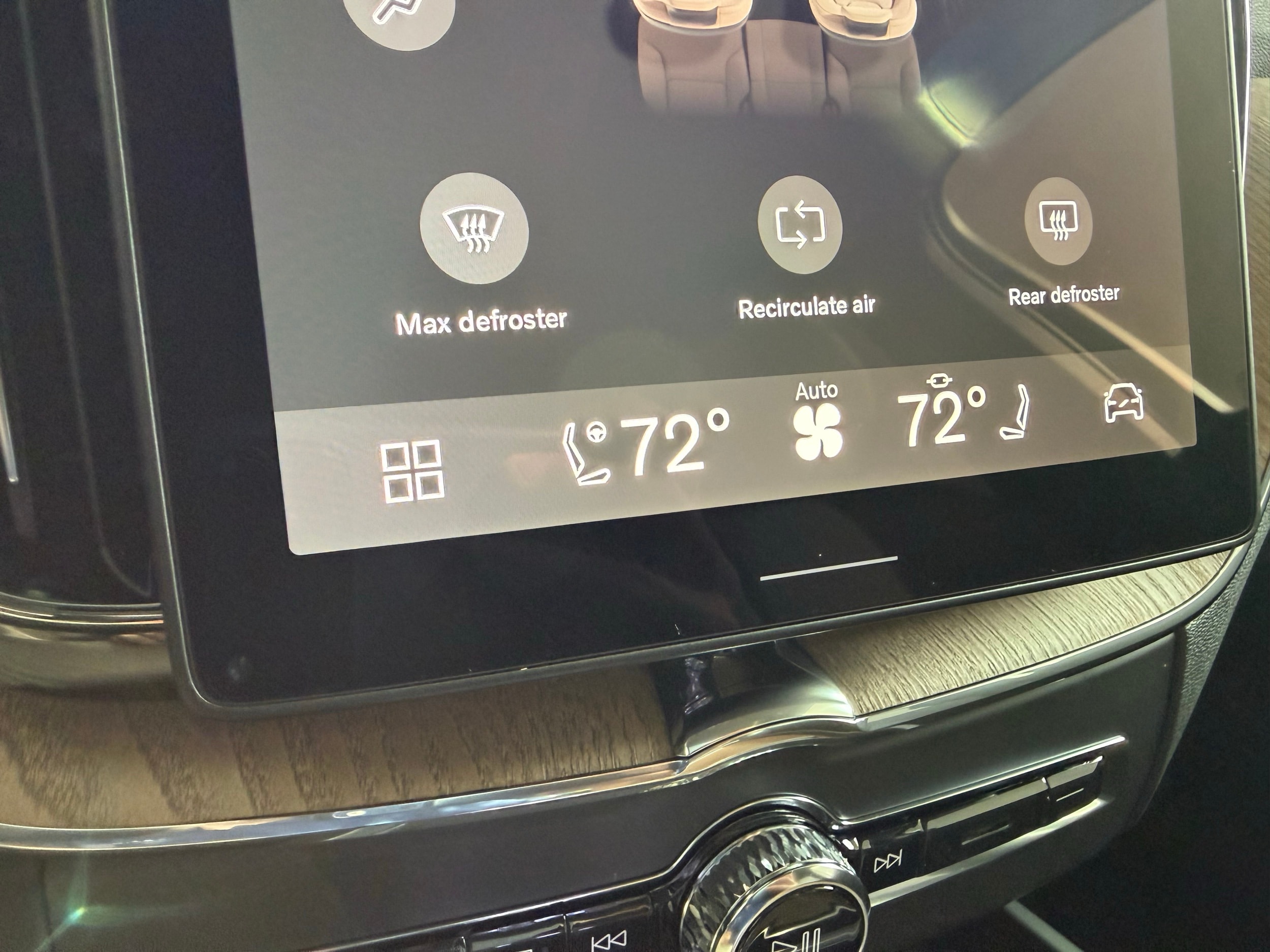 new 2026 Volvo XC60 car, priced at $57,985