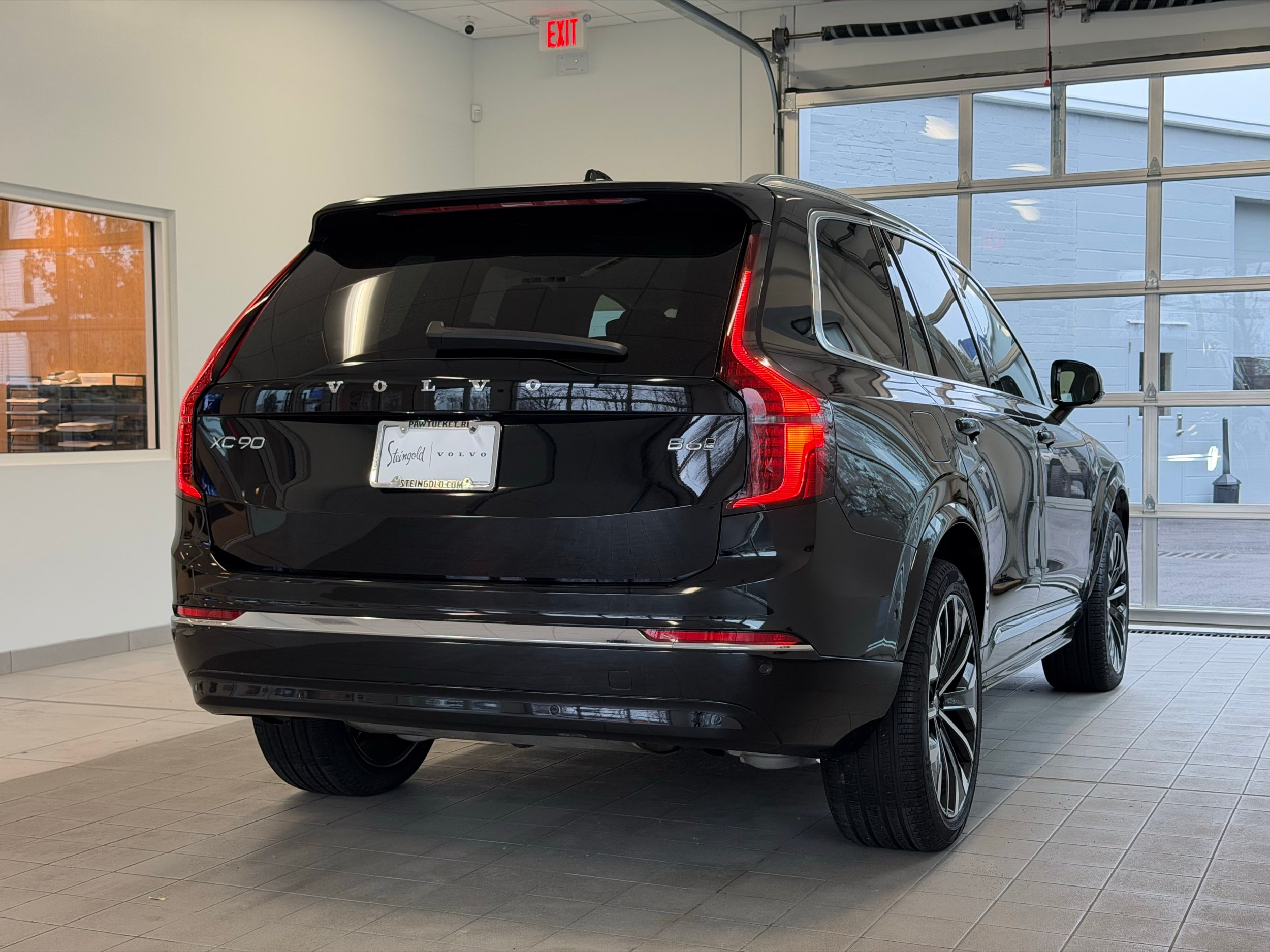 used 2025 Volvo XC90 car, priced at $57,500