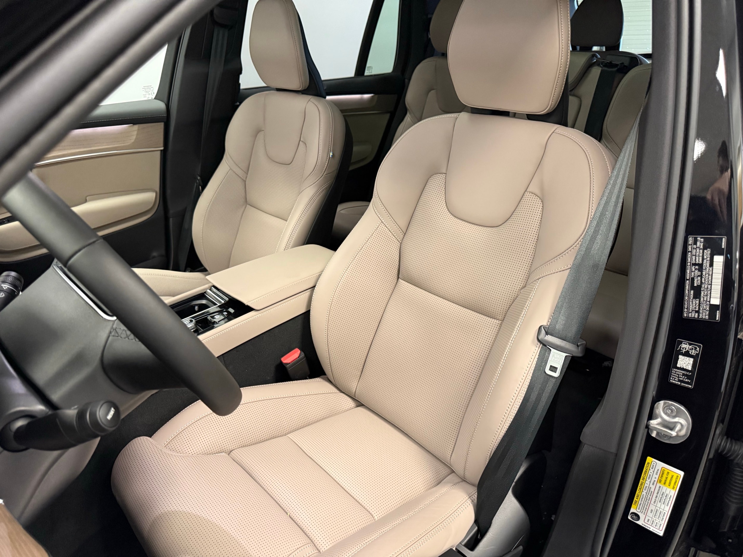 new 2026 Volvo XC90 car, priced at $75,950