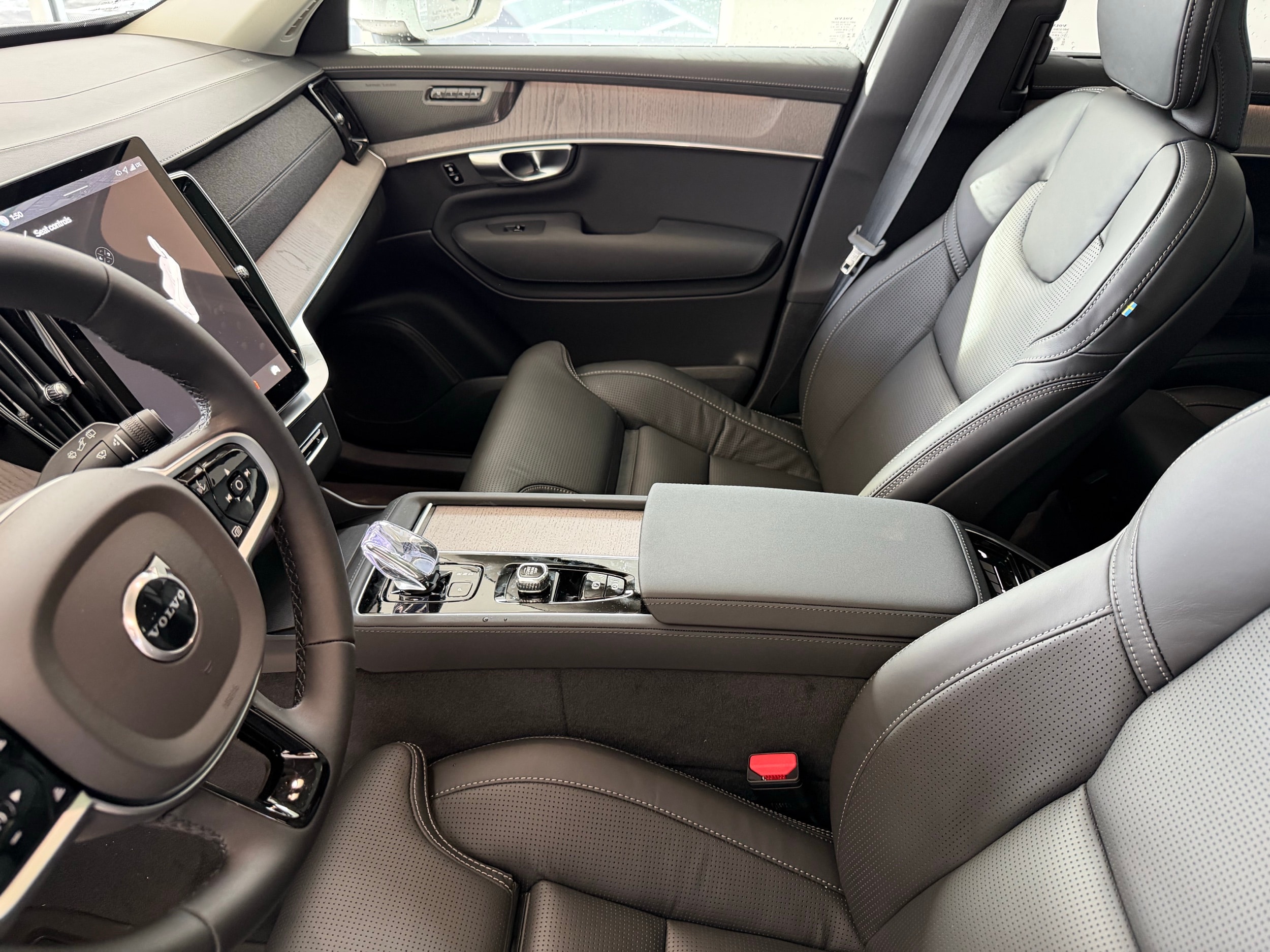 new 2026 Volvo XC90 plug-in hybrid car, priced at $86,000