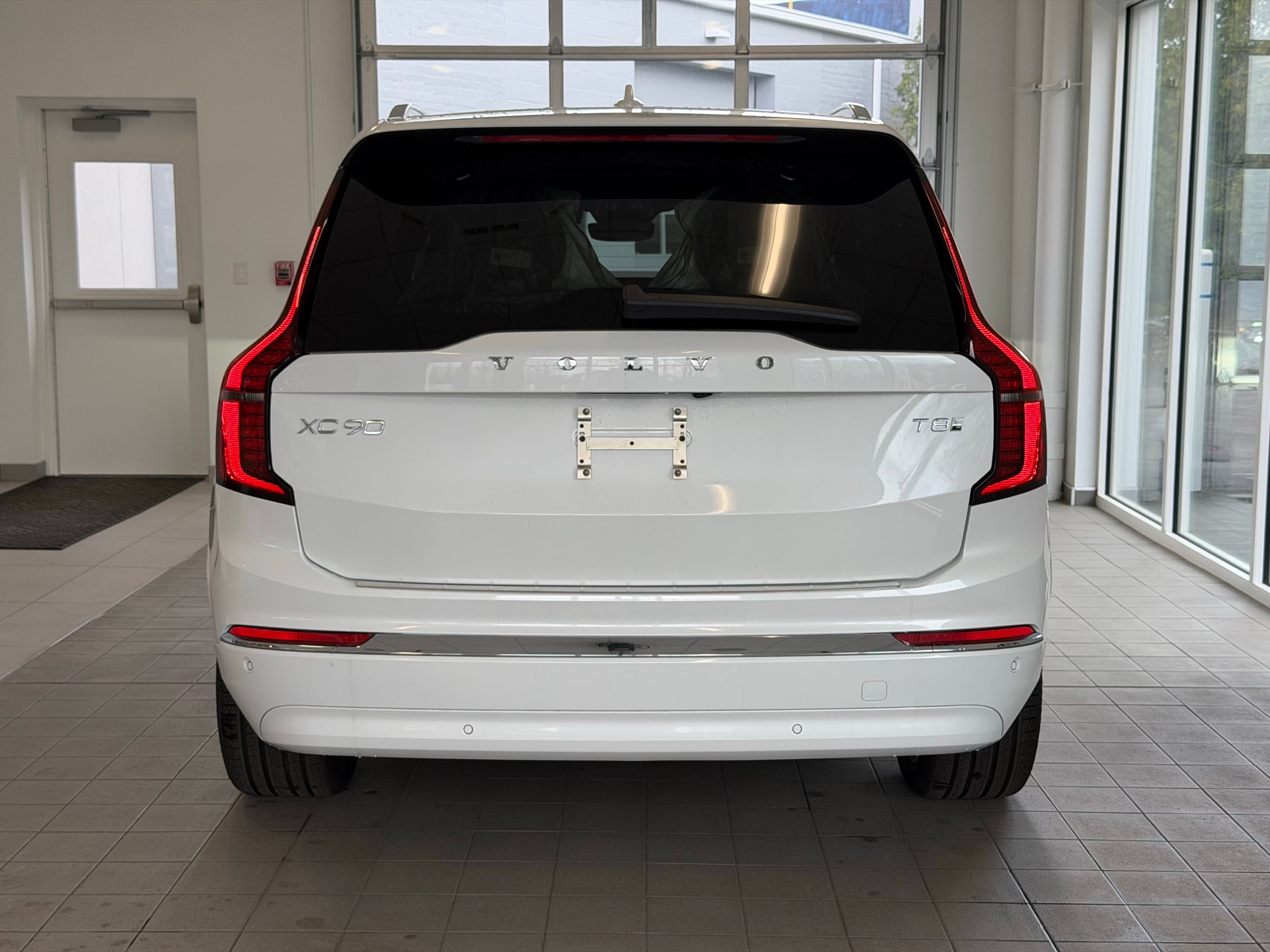 new 2026 Volvo XC90 plug-in hybrid car, priced at $84,180