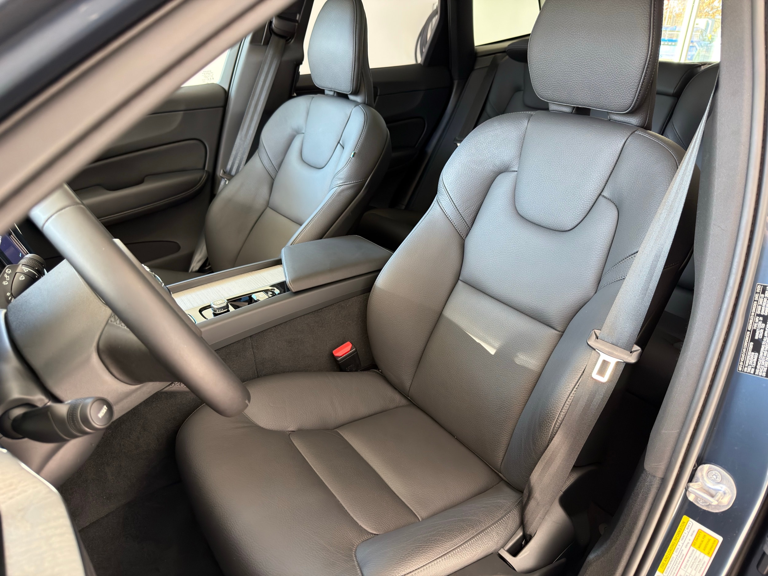 used 2025 Volvo XC60 car, priced at $41,700