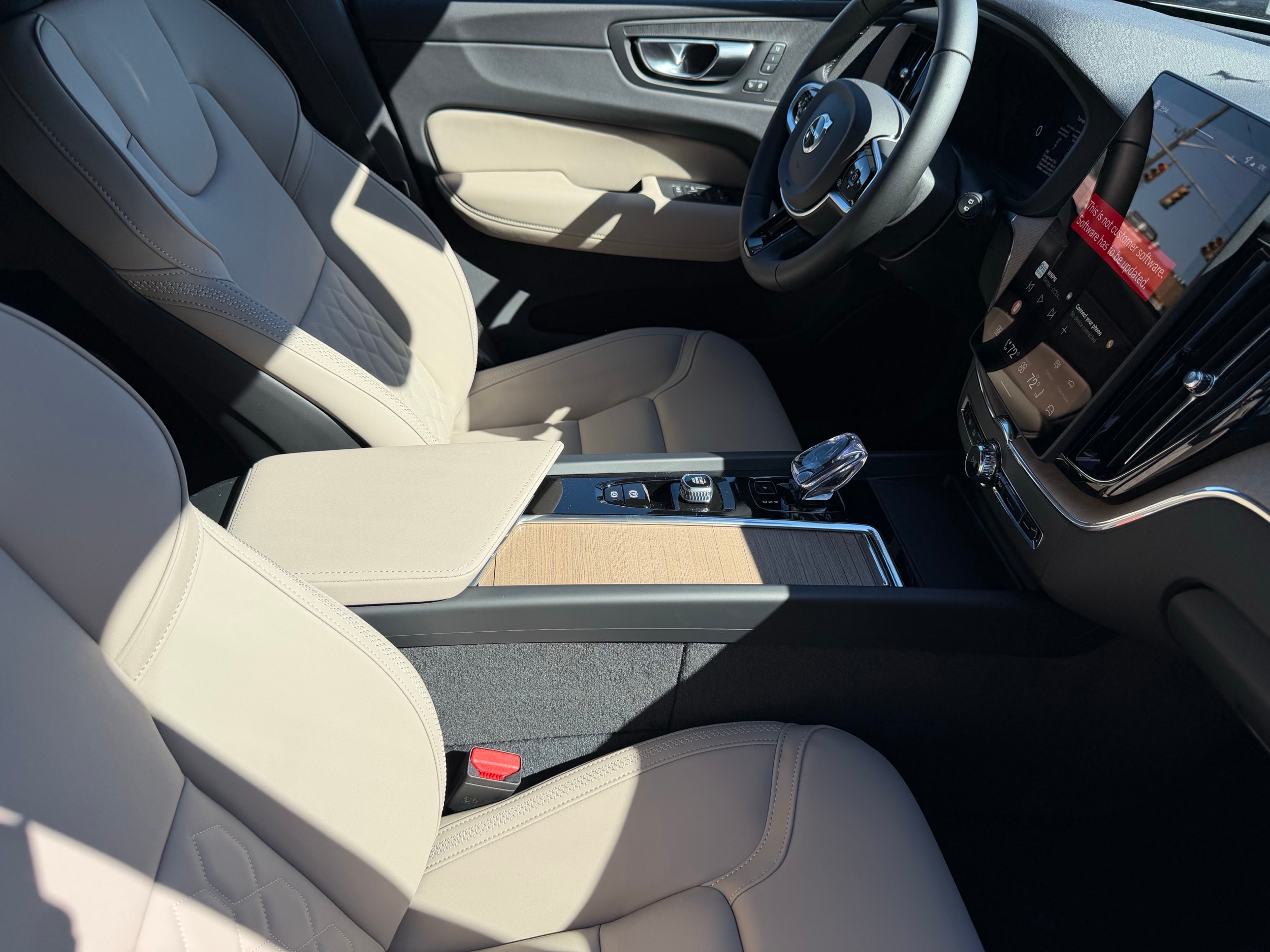 new 2026 Volvo XC60 plug-in hybrid car, priced at $69,405