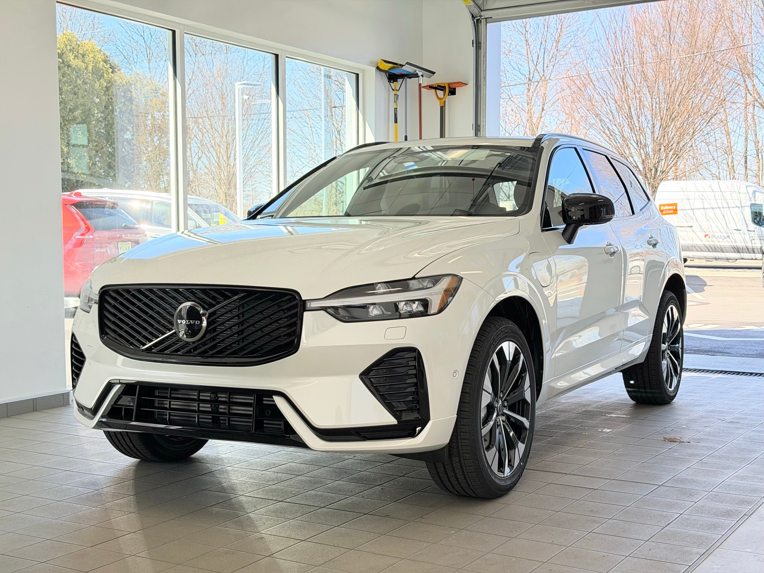 new 2026 Volvo XC60 plug-in hybrid car, priced at $69,405