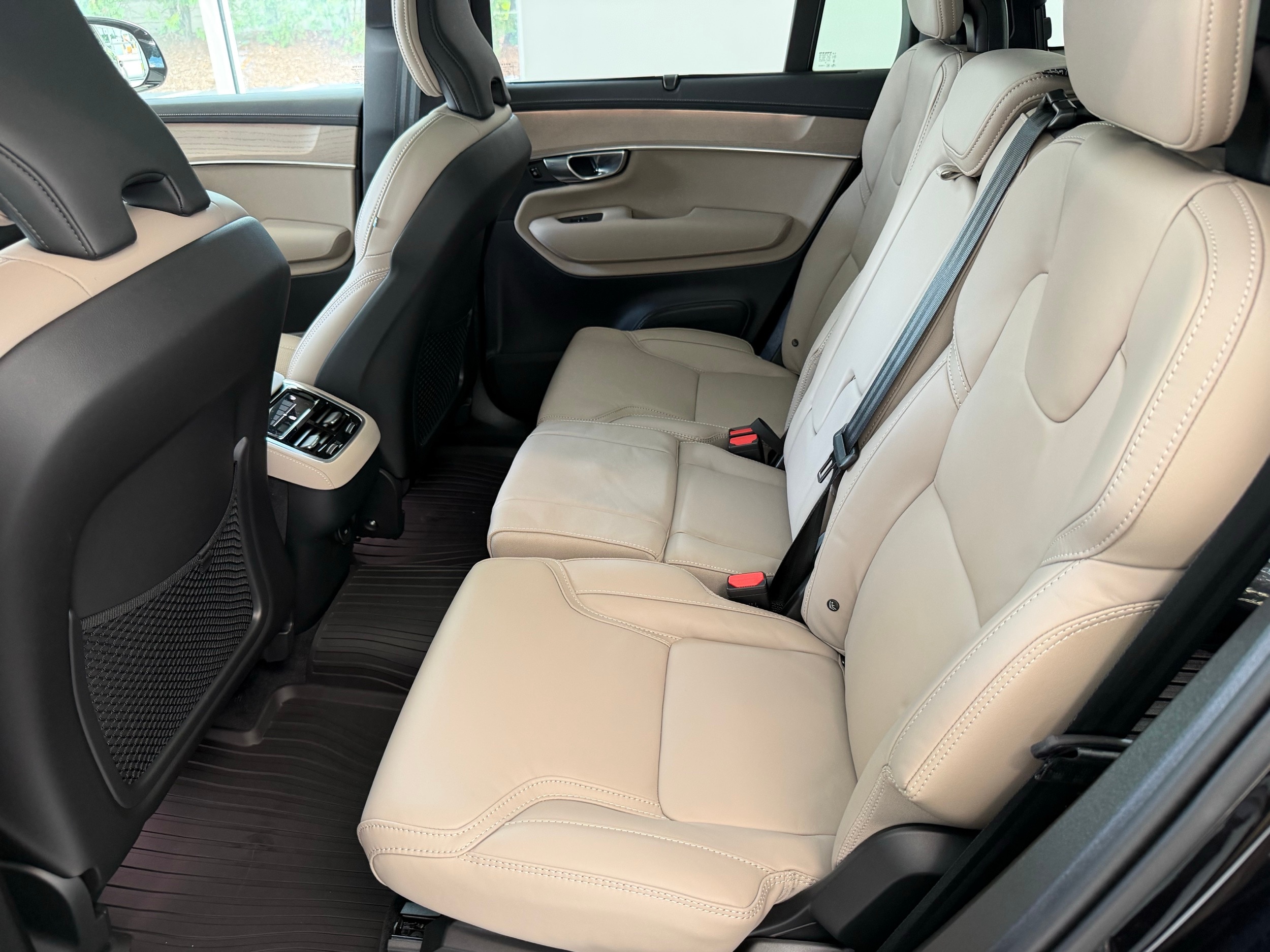 2026 Volvo XC90 Ultra - Photo 22