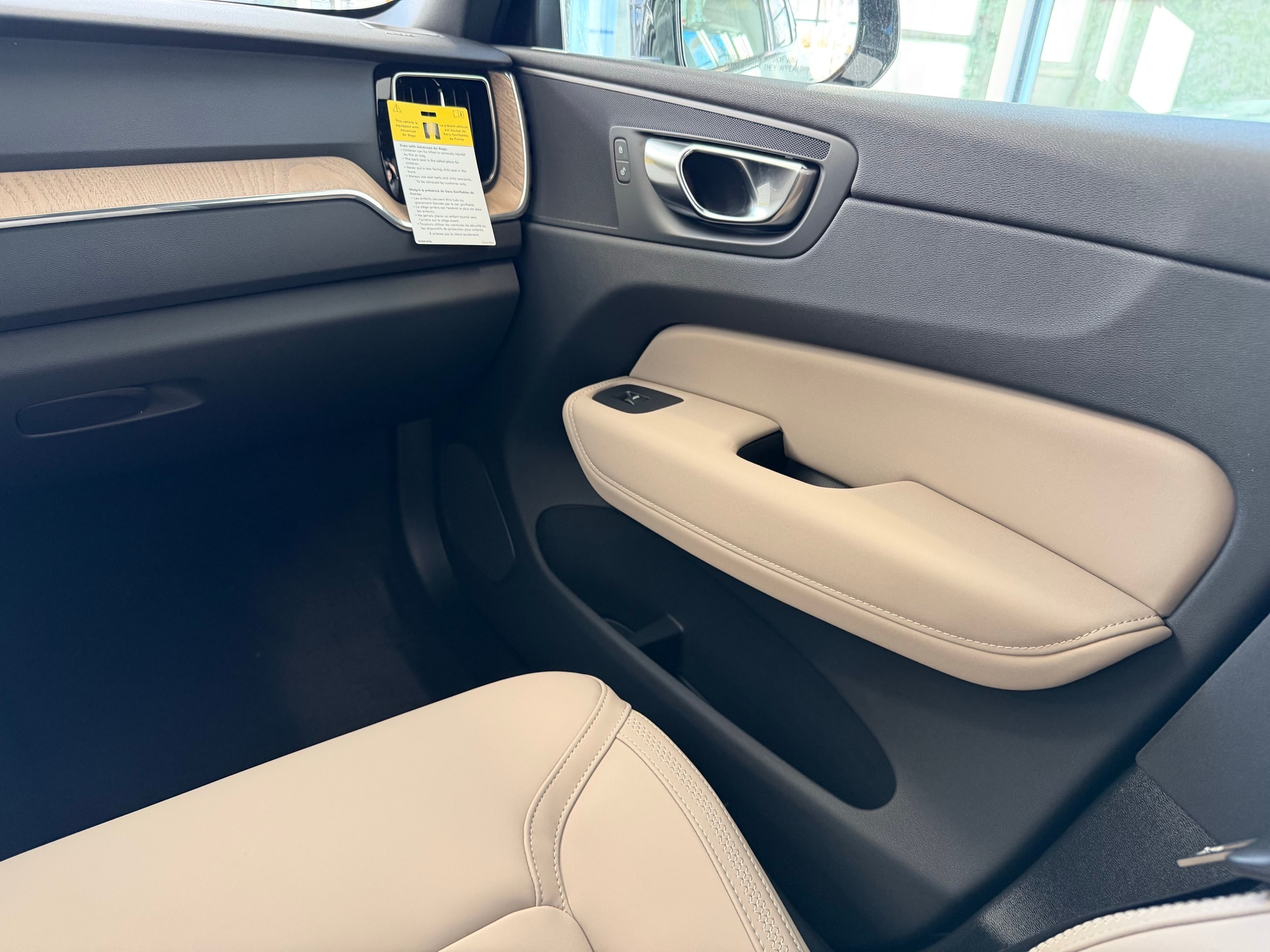 new 2026 Volvo XC60 car, priced at $57,985