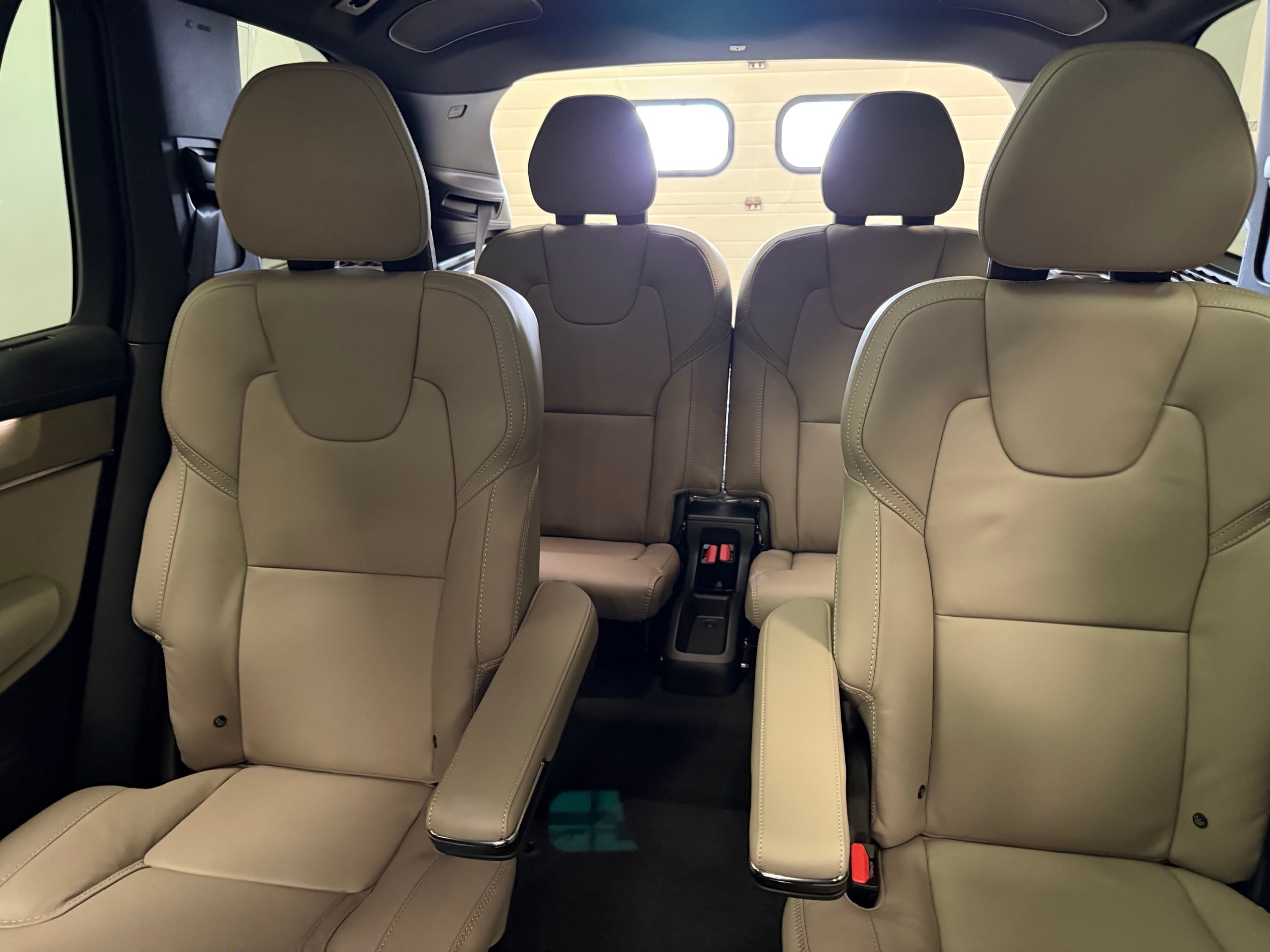 2026 Volvo XC90 Ultra - Photo 35