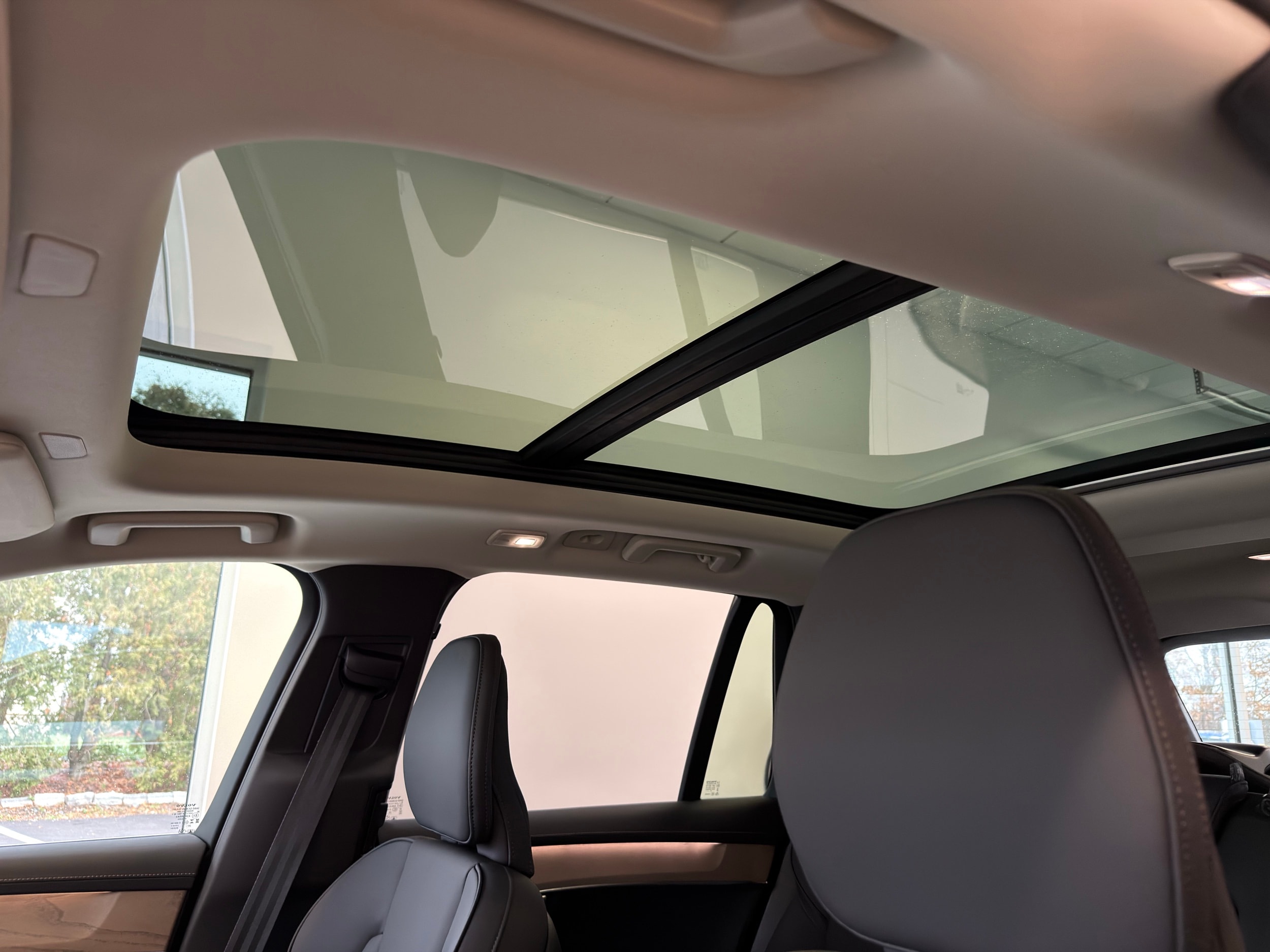 used 2025 Volvo XC90 car, priced at $57,500