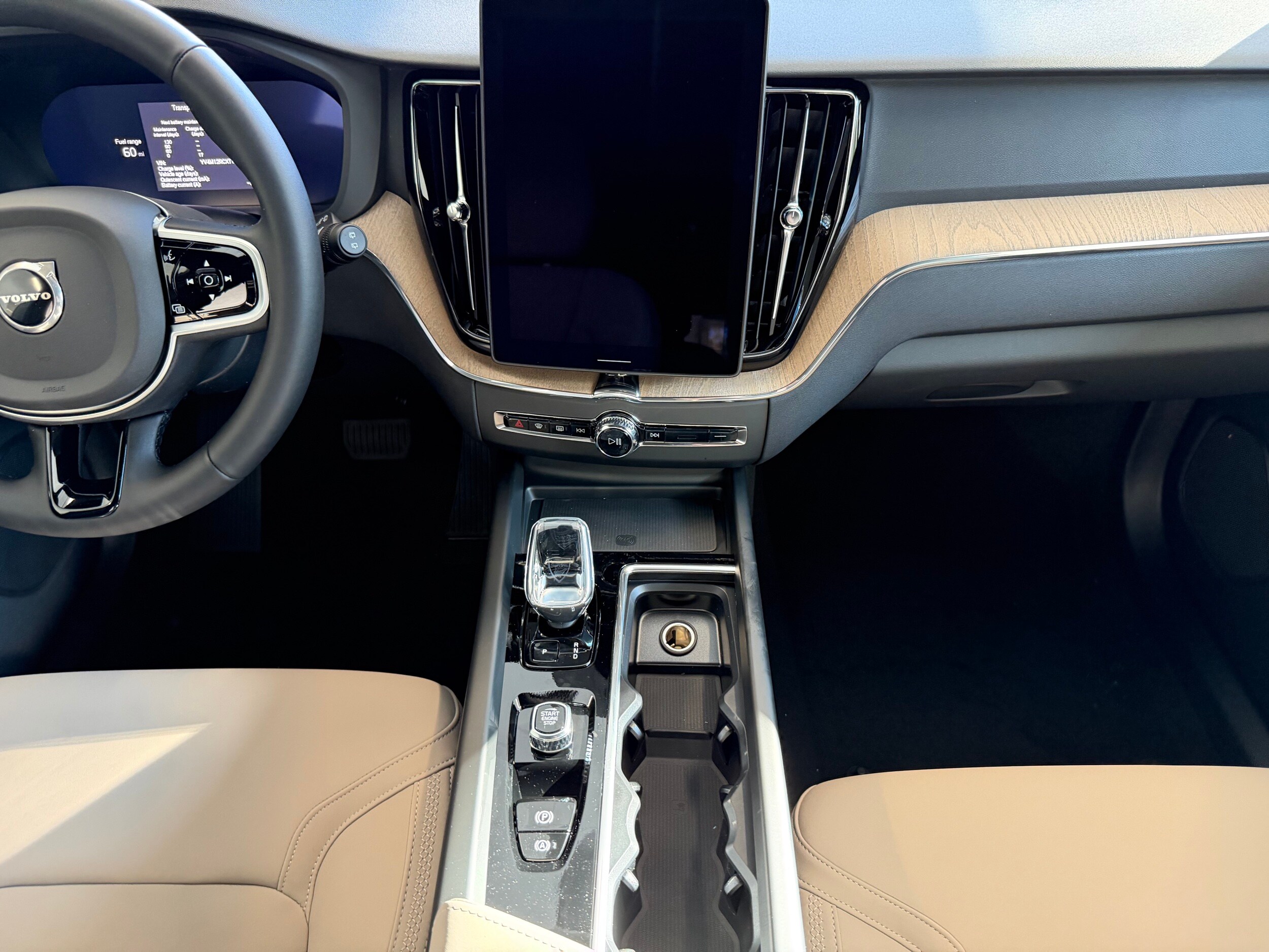 new 2026 Volvo XC60 car, priced at $57,985