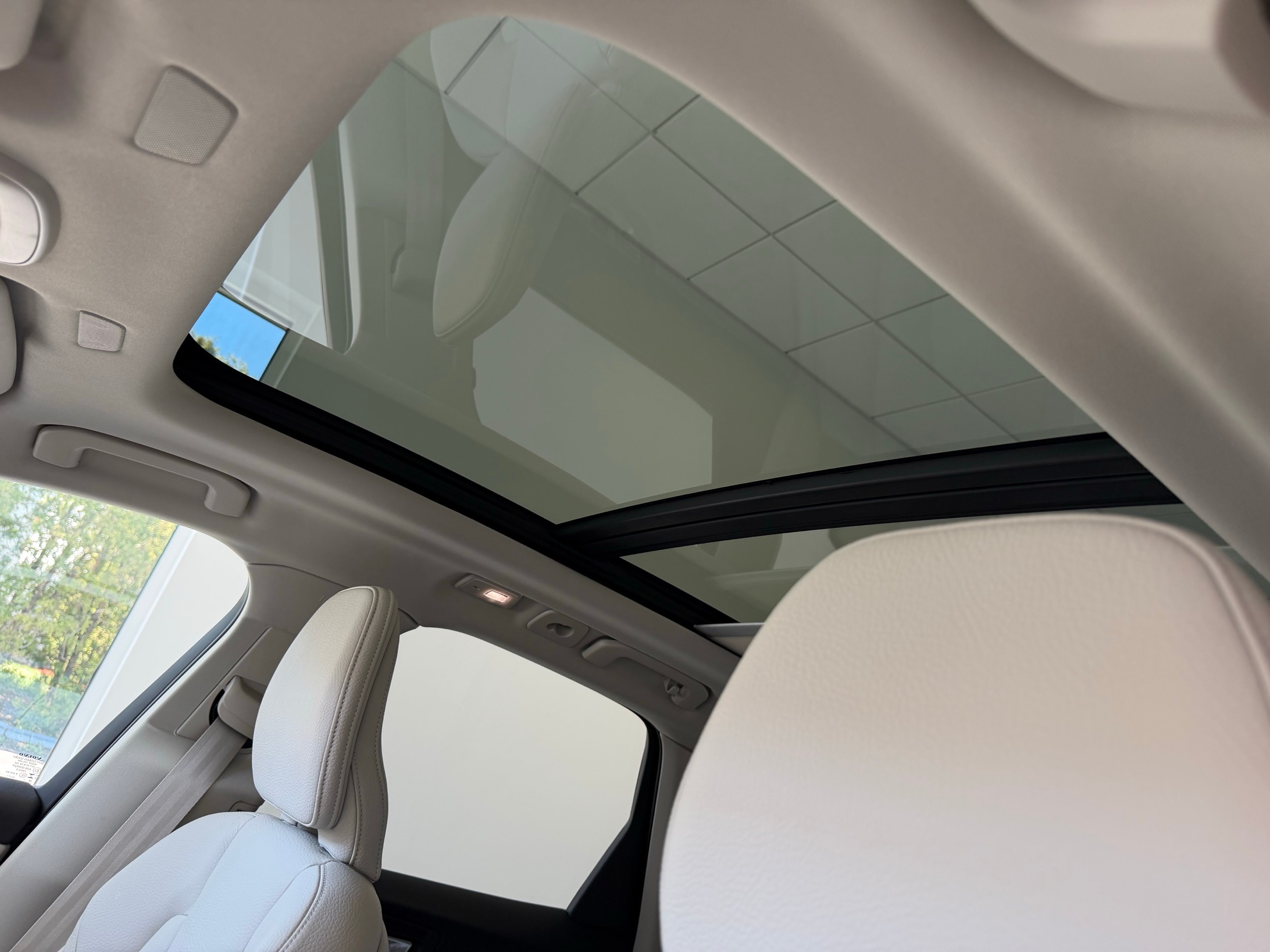 used 2025 Volvo XC60 car, priced at $43,500