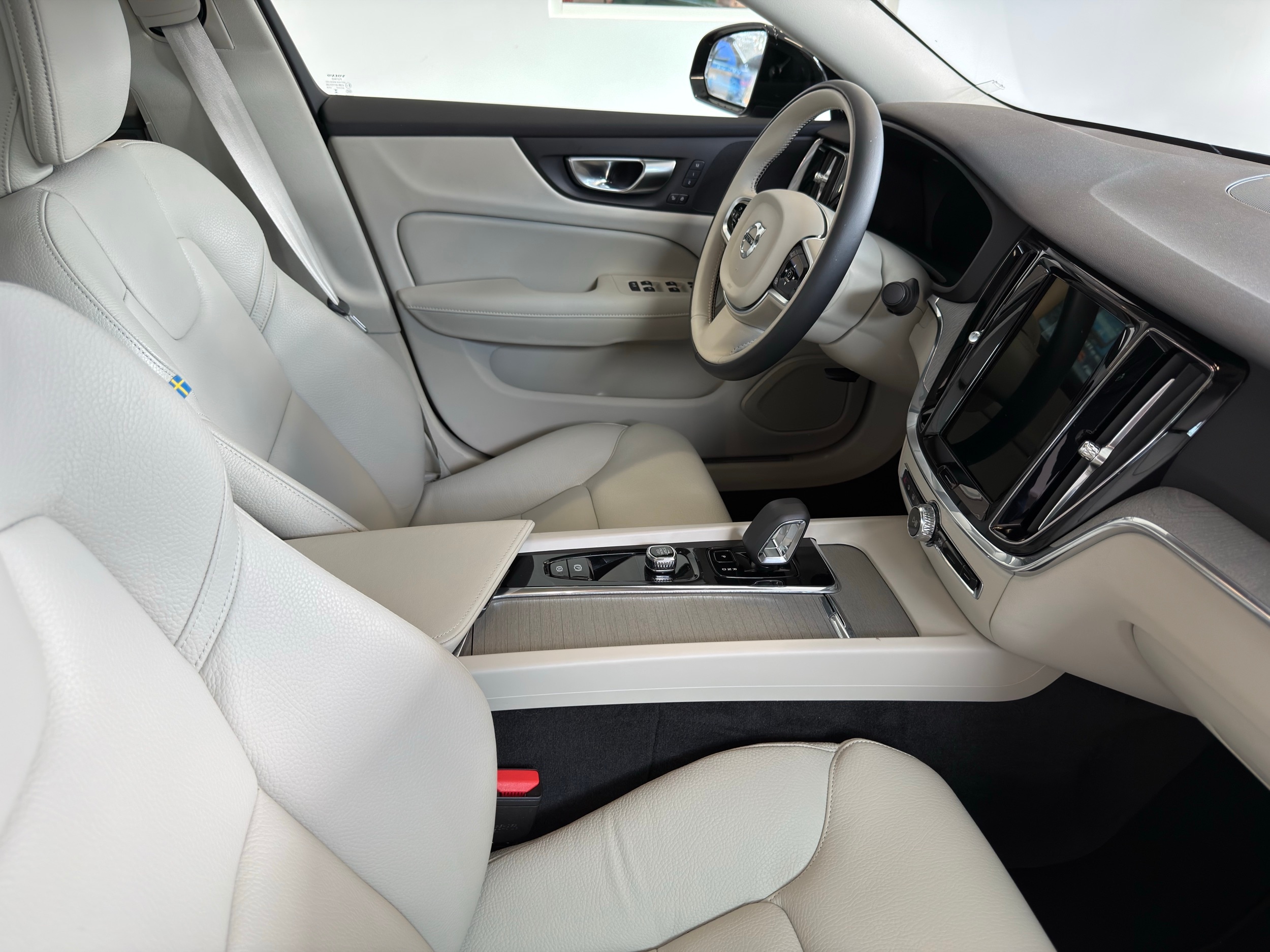 used 2025 Volvo S60 car, priced at $36,500