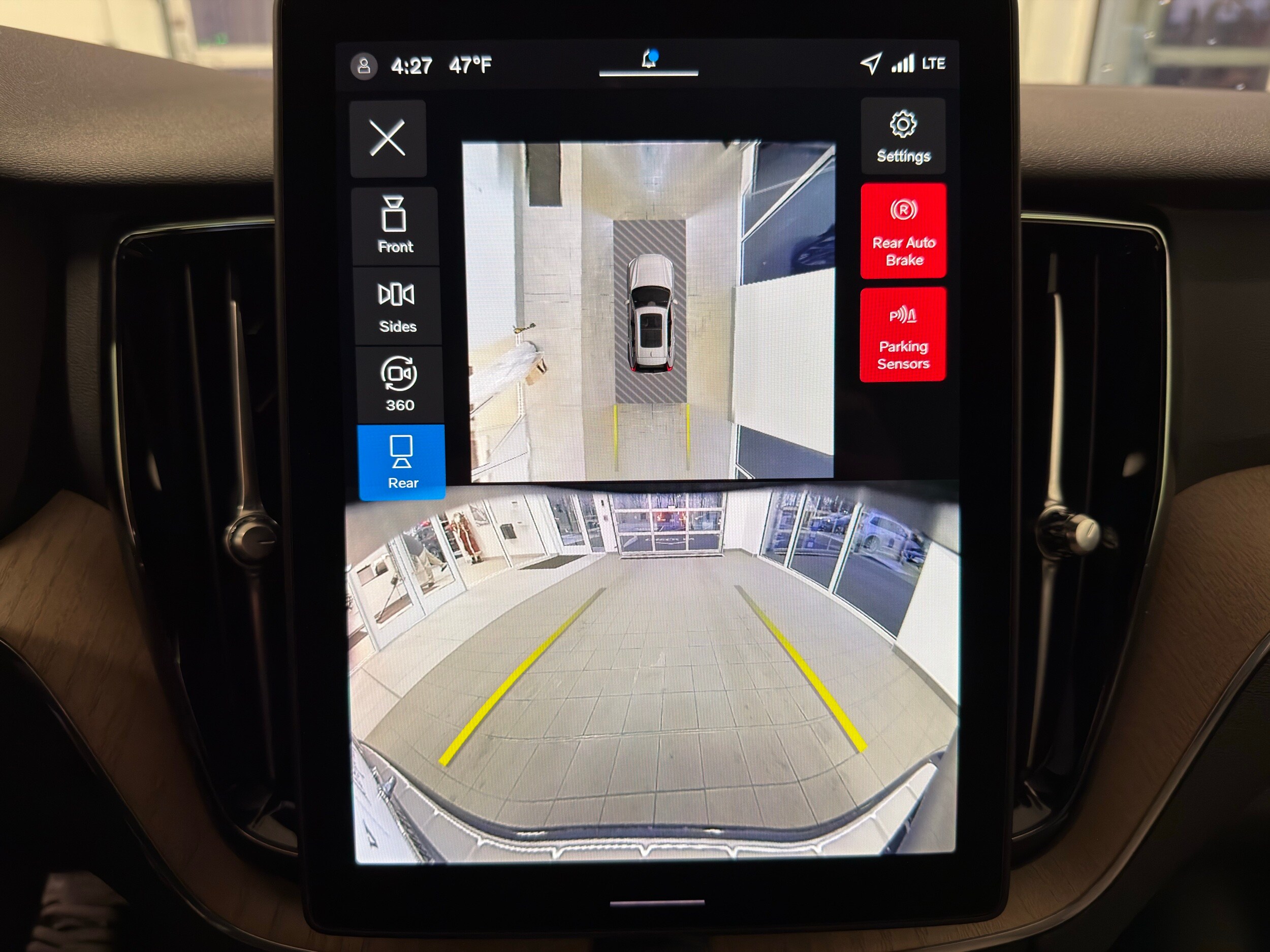 new 2026 Volvo XC60 car, priced at $57,985