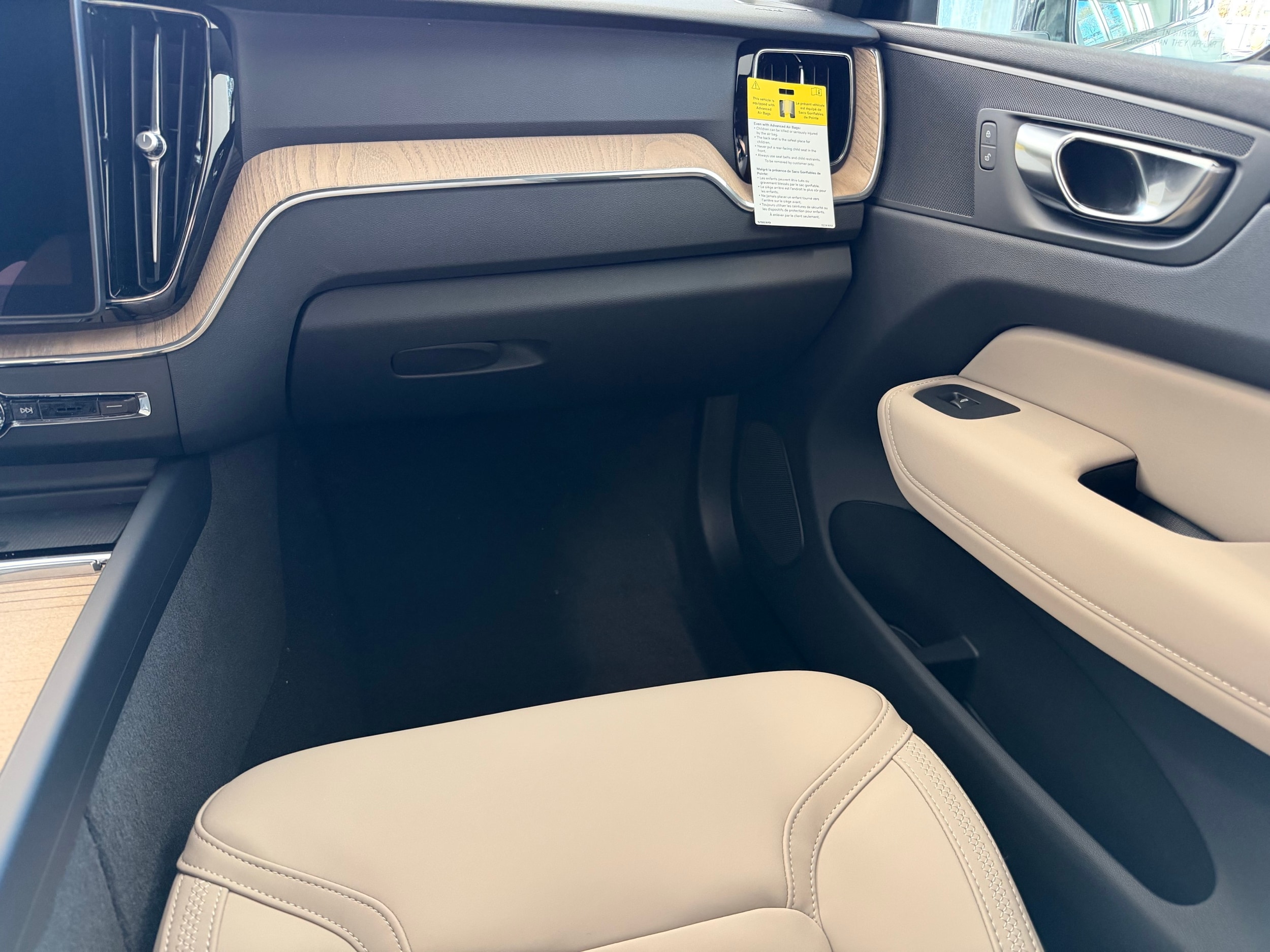 new 2026 Volvo XC60 car, priced at $57,985