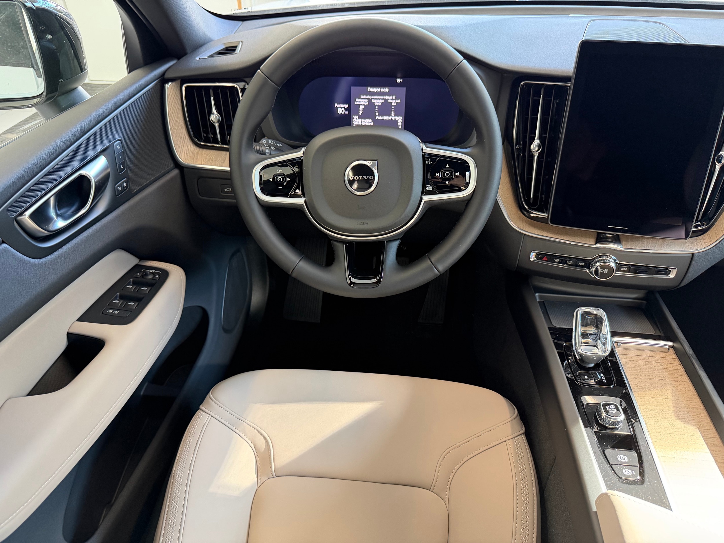 new 2026 Volvo XC60 car, priced at $57,985