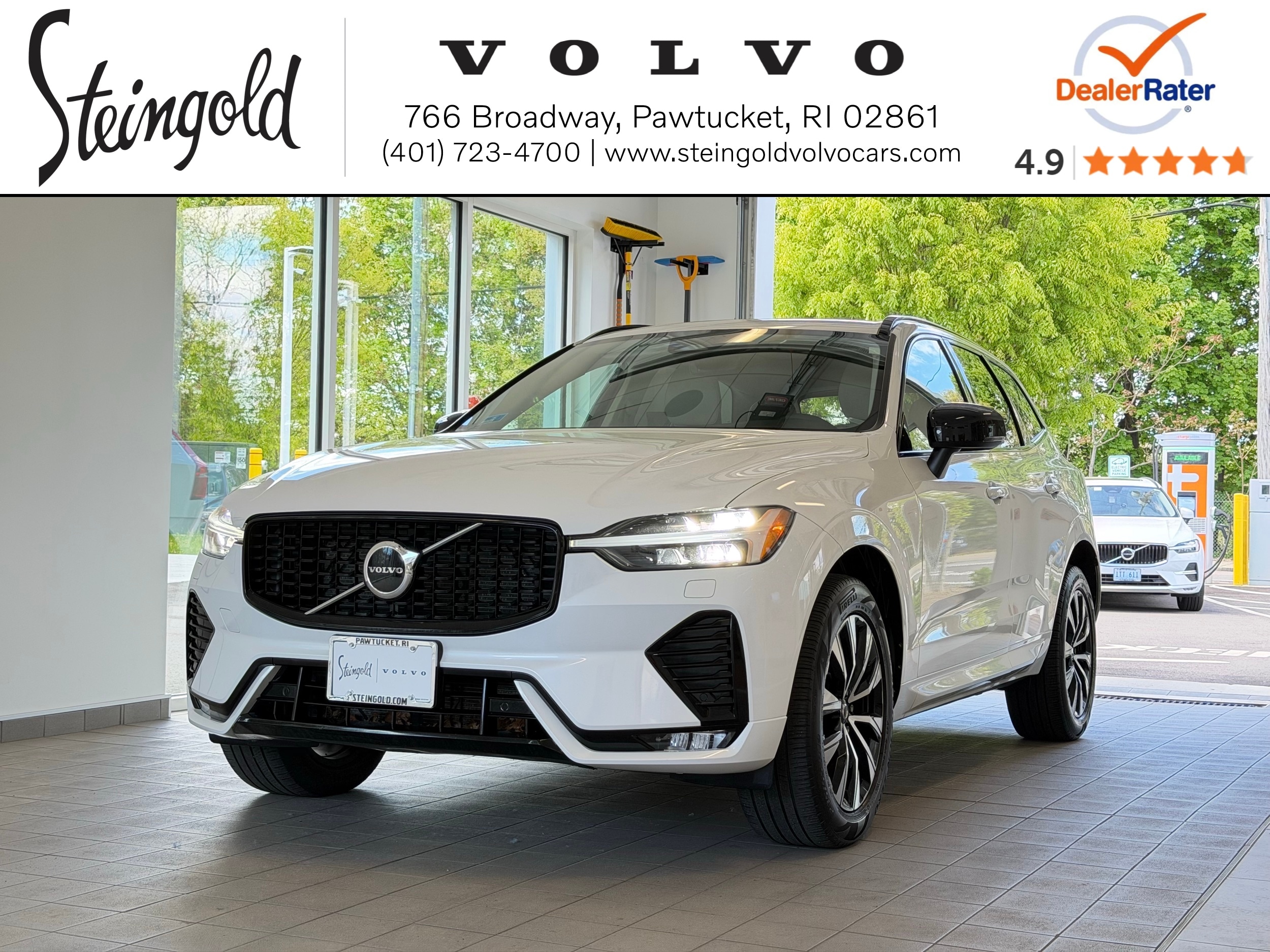 2024 Volvo XC60 B5 Core Dark Theme AWD's photo