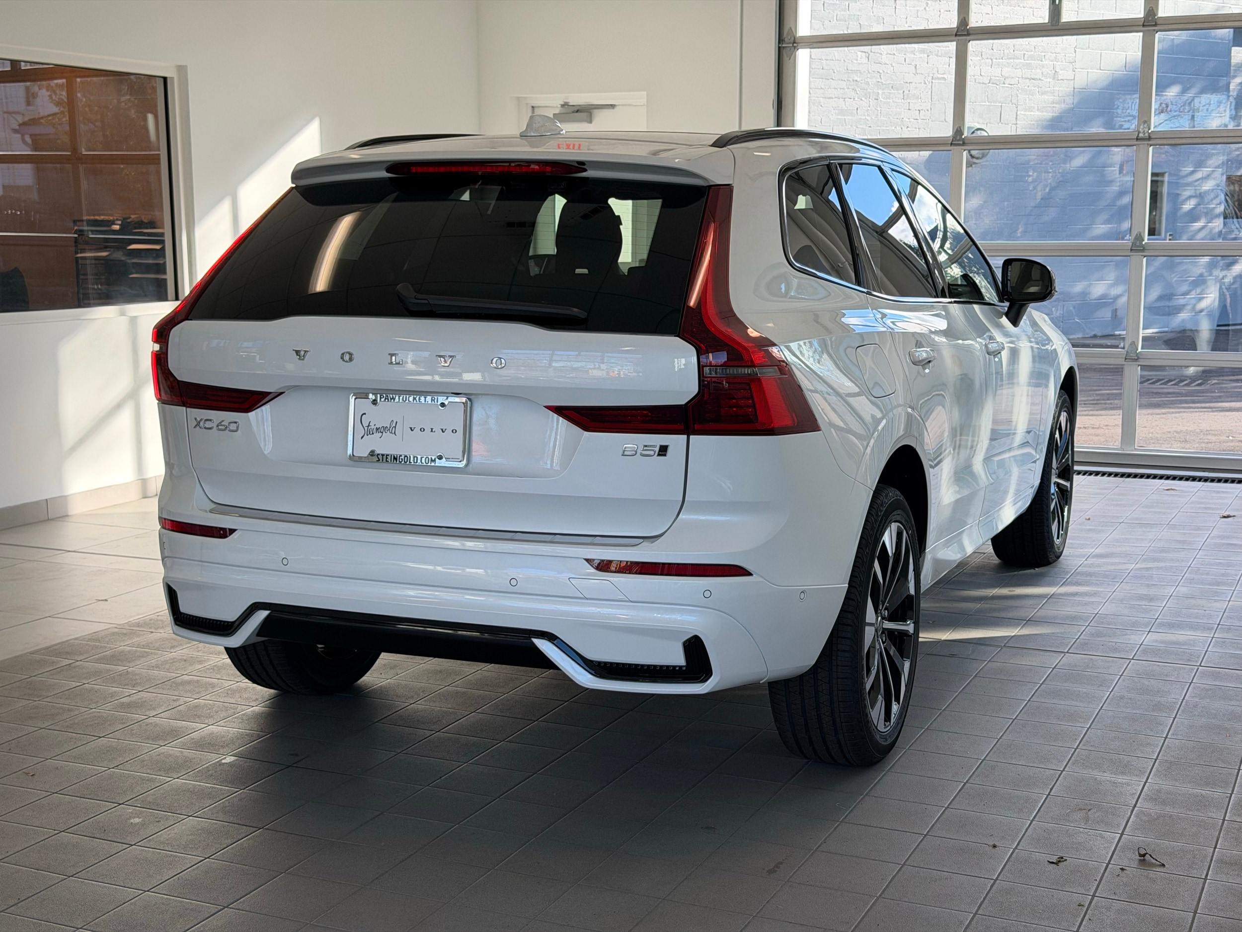 new 2026 Volvo XC60 car, priced at $57,985