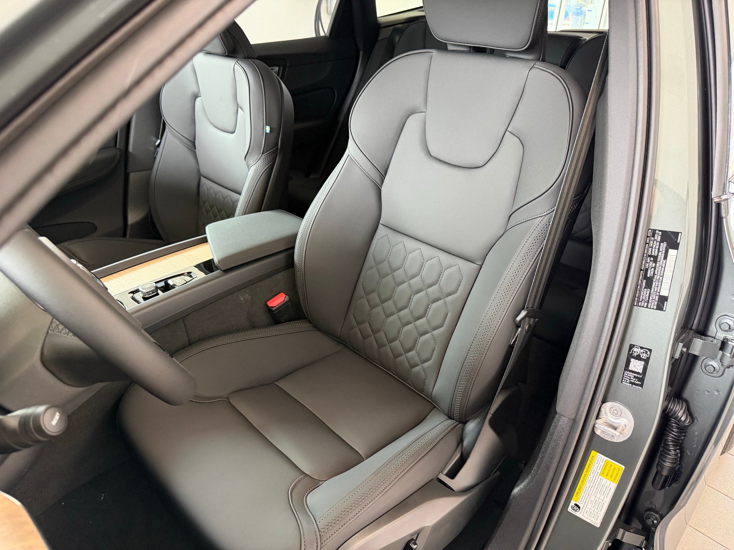 new 2026 Volvo XC60 car, priced at $58,490