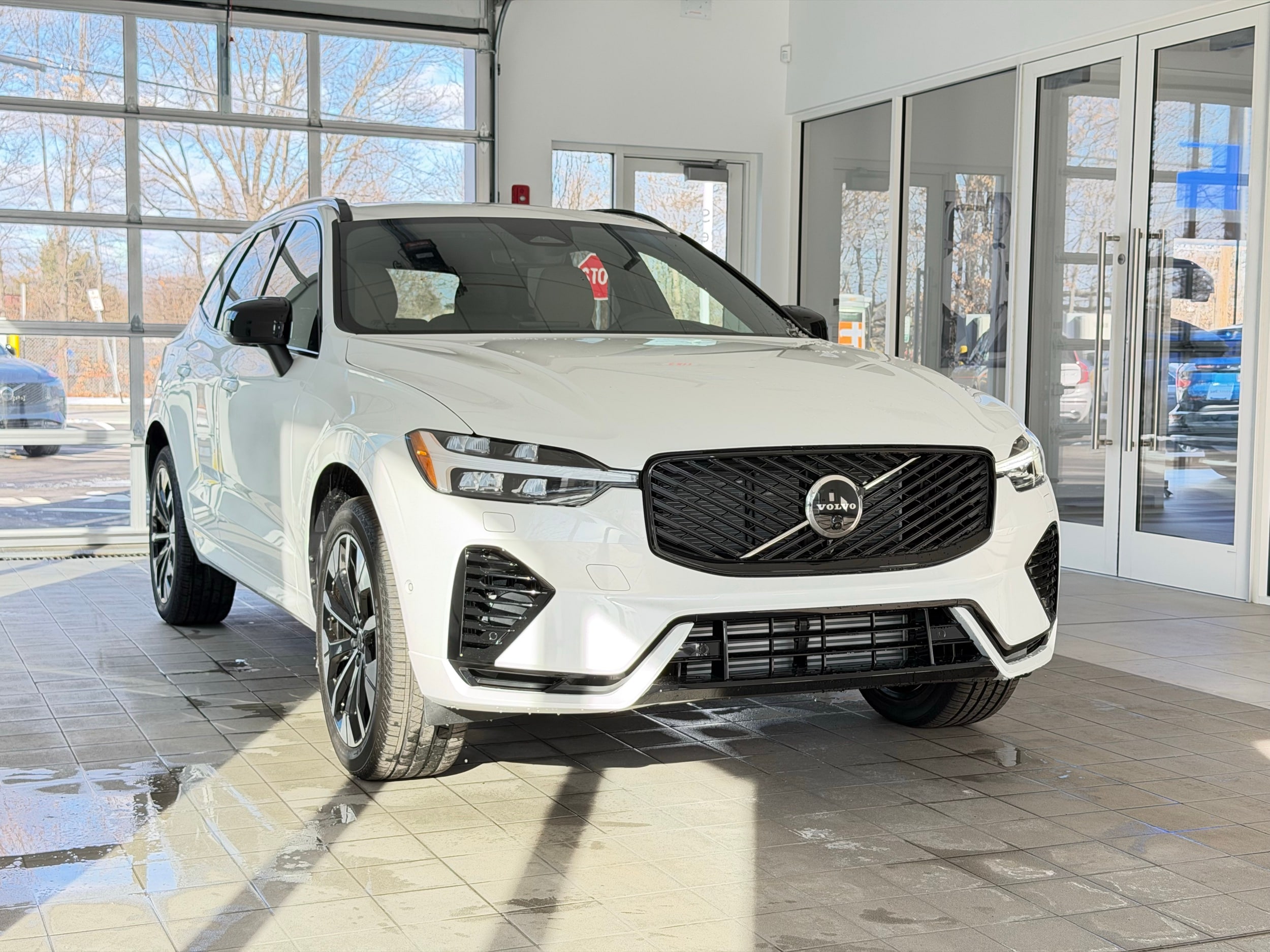 new 2026 Volvo XC60 plug-in hybrid car, priced at $69,285