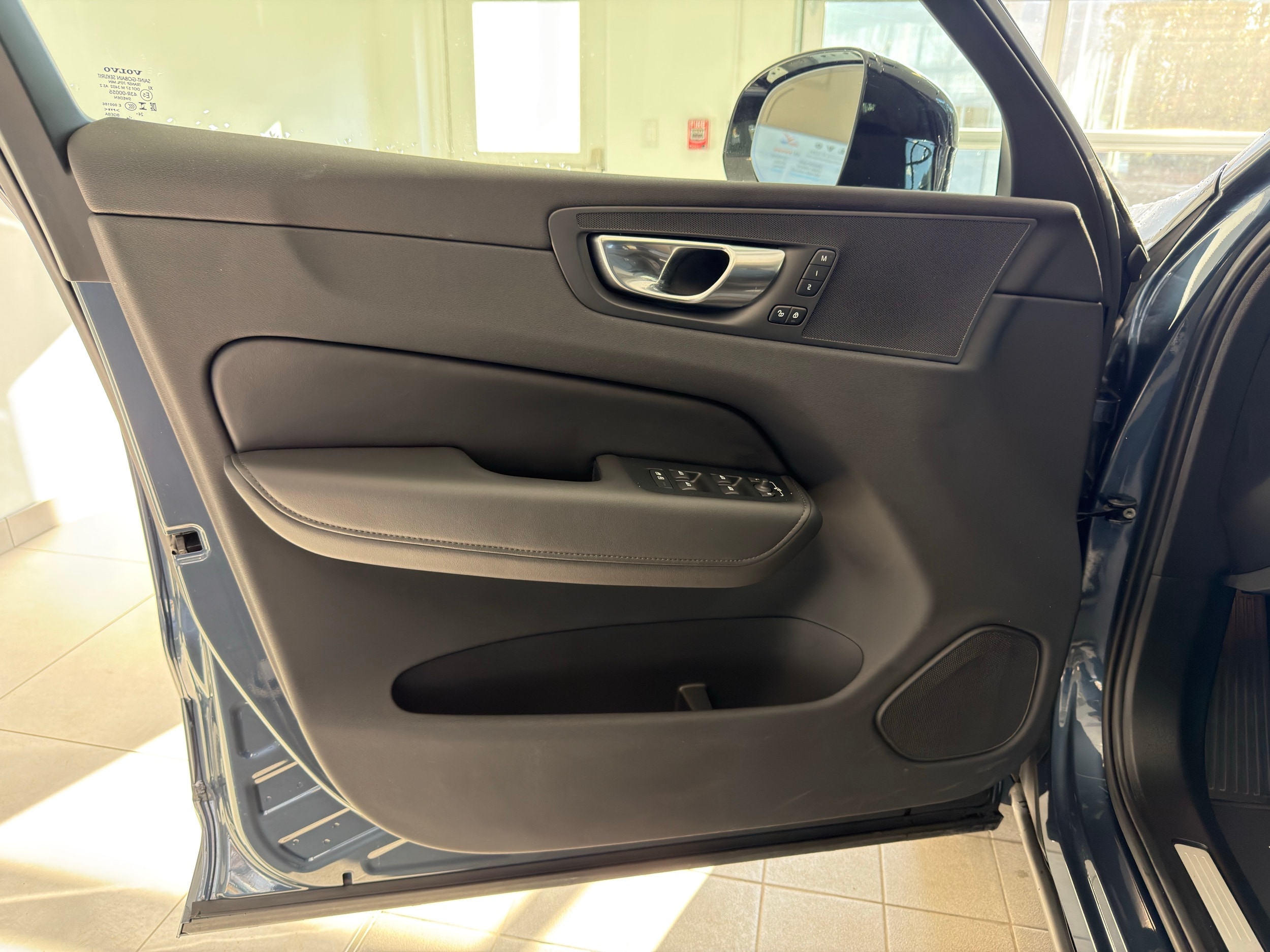 used 2025 Volvo XC60 car, priced at $41,700