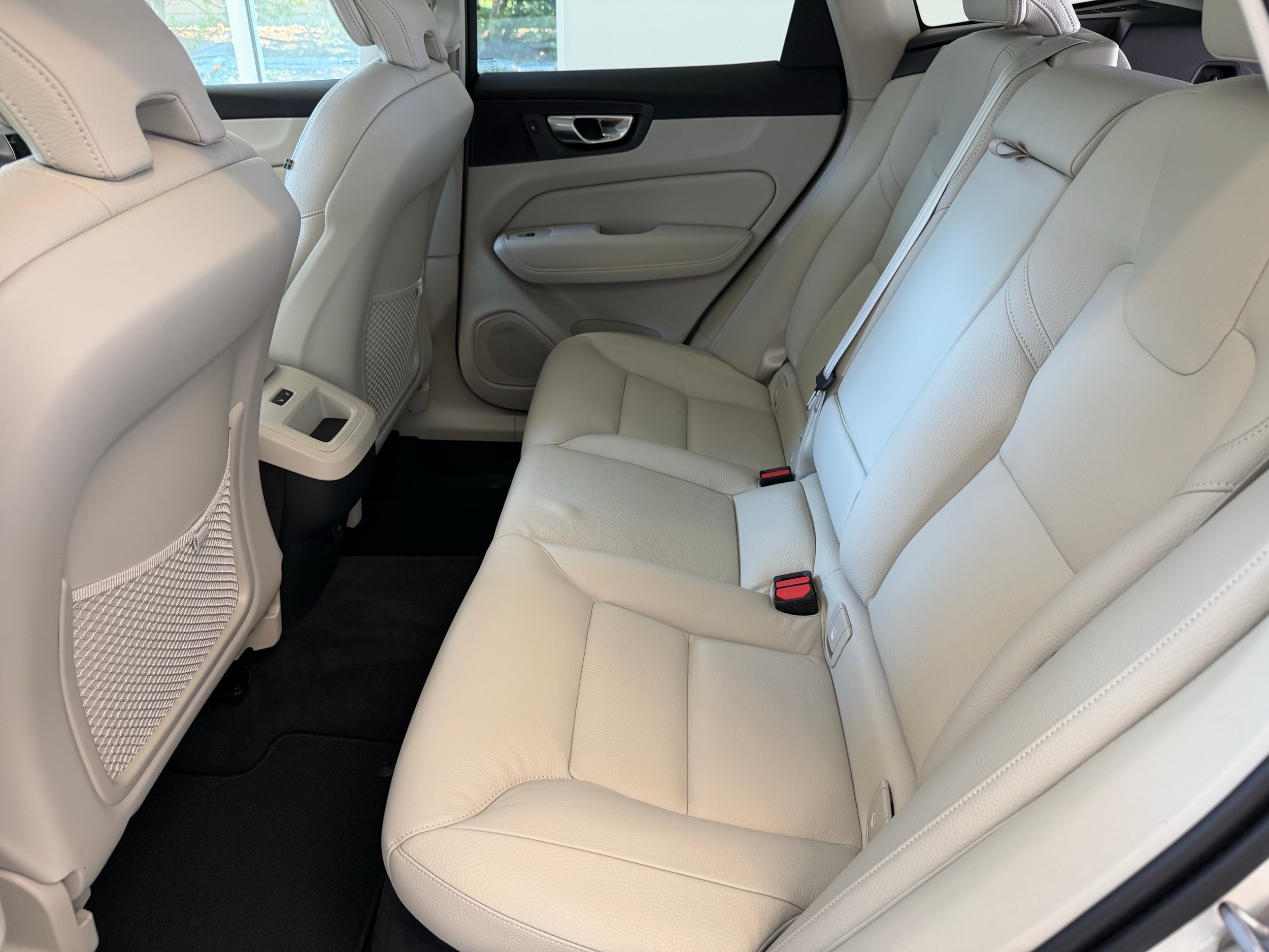 used 2025 Volvo XC60 car, priced at $43,500