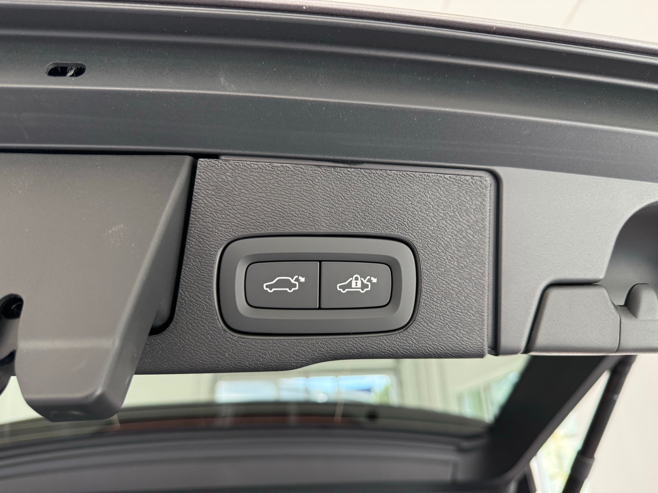 new 2026 Volvo XC60 car, priced at $57,985