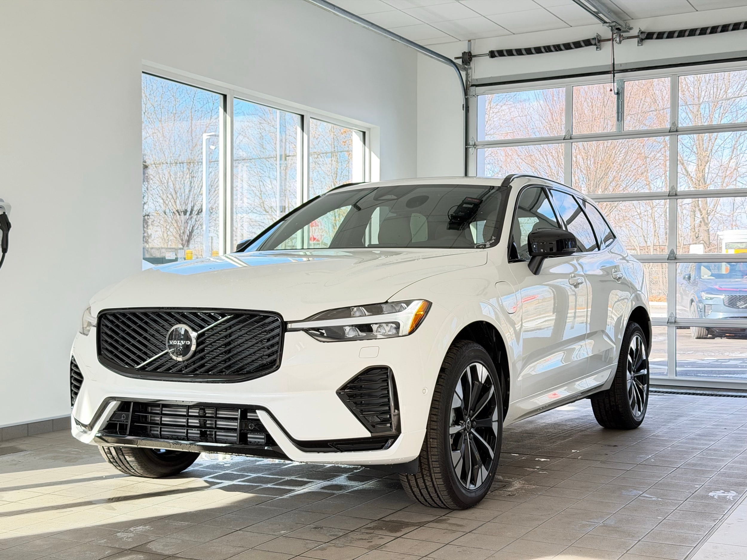 new 2026 Volvo XC60 plug-in hybrid car, priced at $69,285