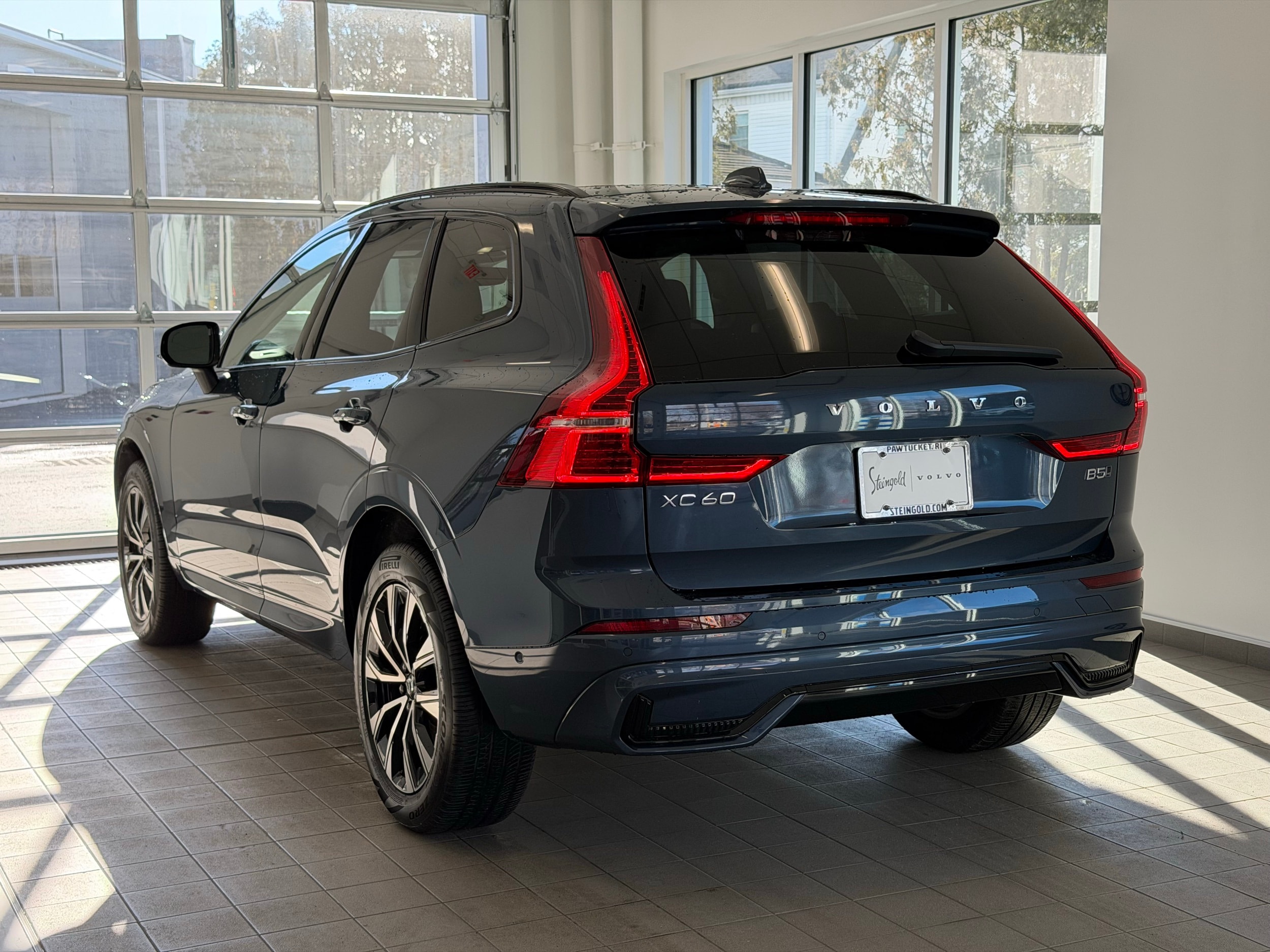 used 2025 Volvo XC60 car, priced at $41,700