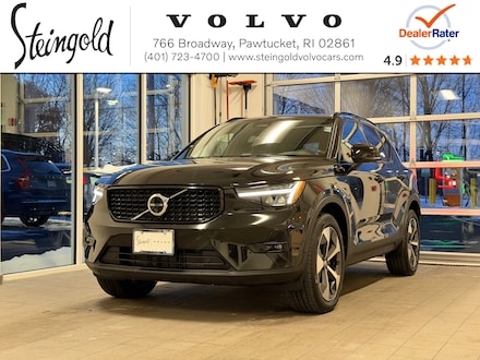 2025 Volvo XC40 B5 AWD Plus Bright Theme SUV