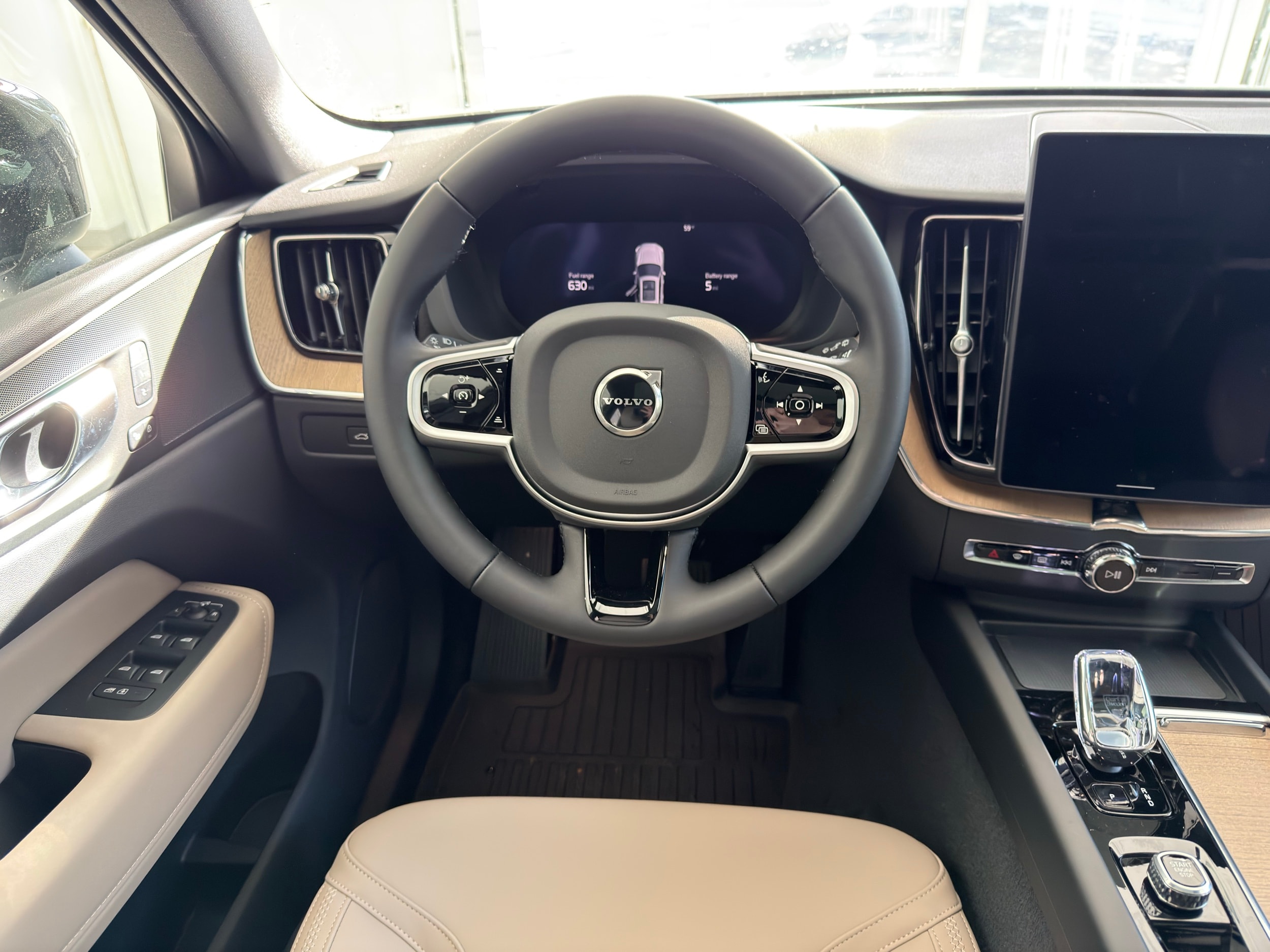 new 2026 Volvo XC60 plug-in hybrid car, priced at $69,285