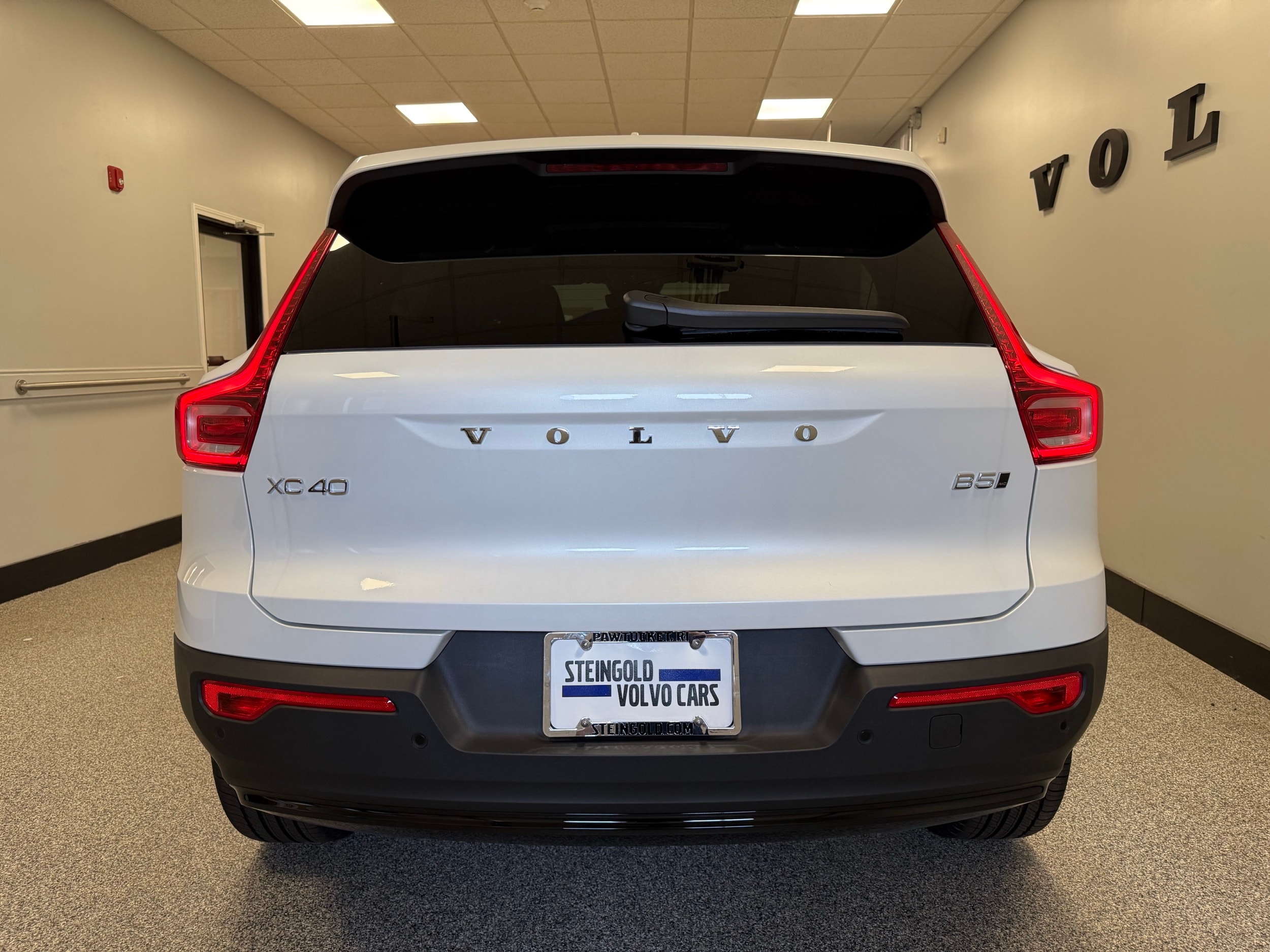 new 2026 Volvo XC40 car, priced at $50,150