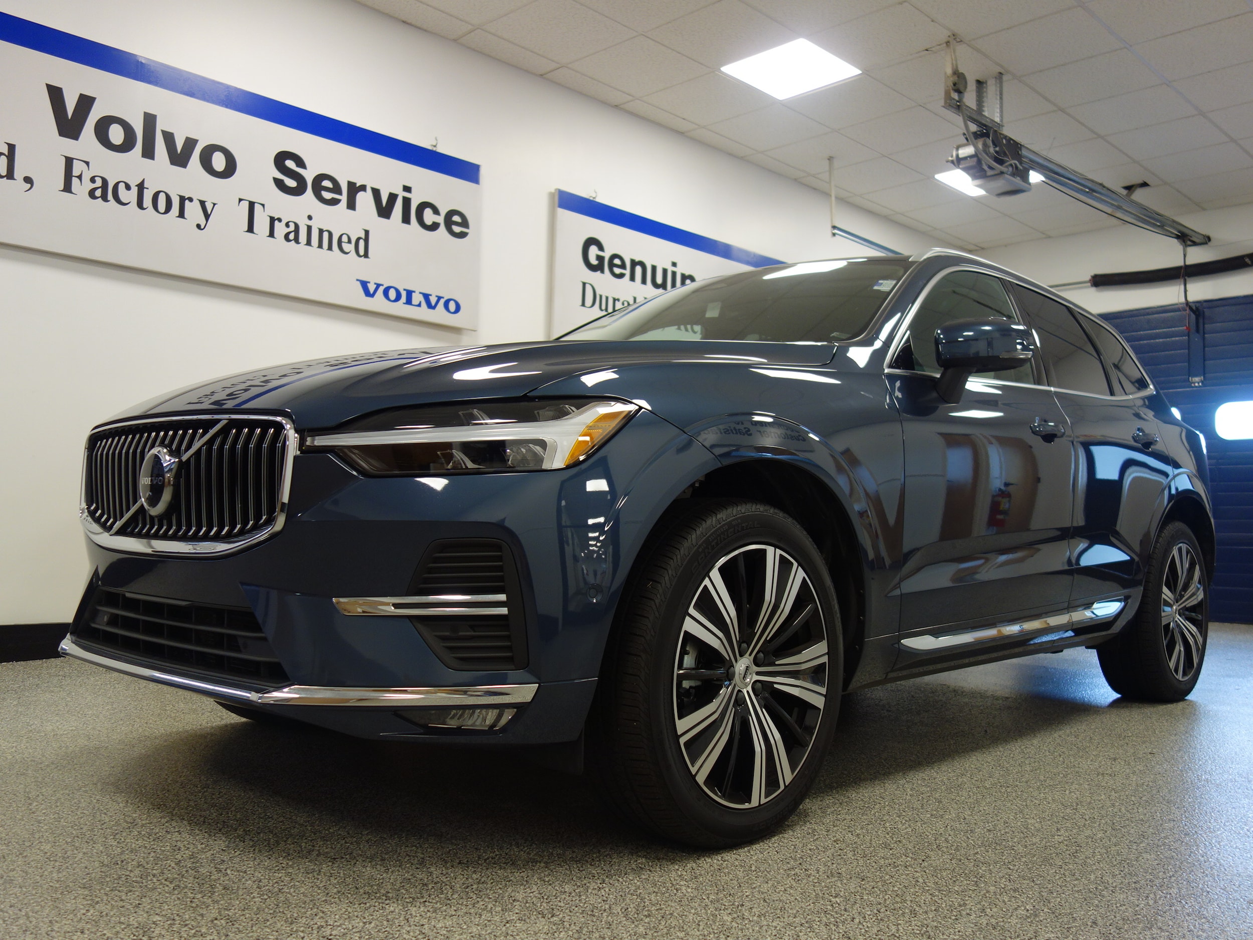 Certified 2023 Volvo XC60 Plus with VIN YV4L12RE3P1356755 for sale in Pawtucket, RI