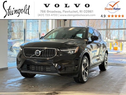 2025 Volvo XC40 B5 Core Bright Theme SUV