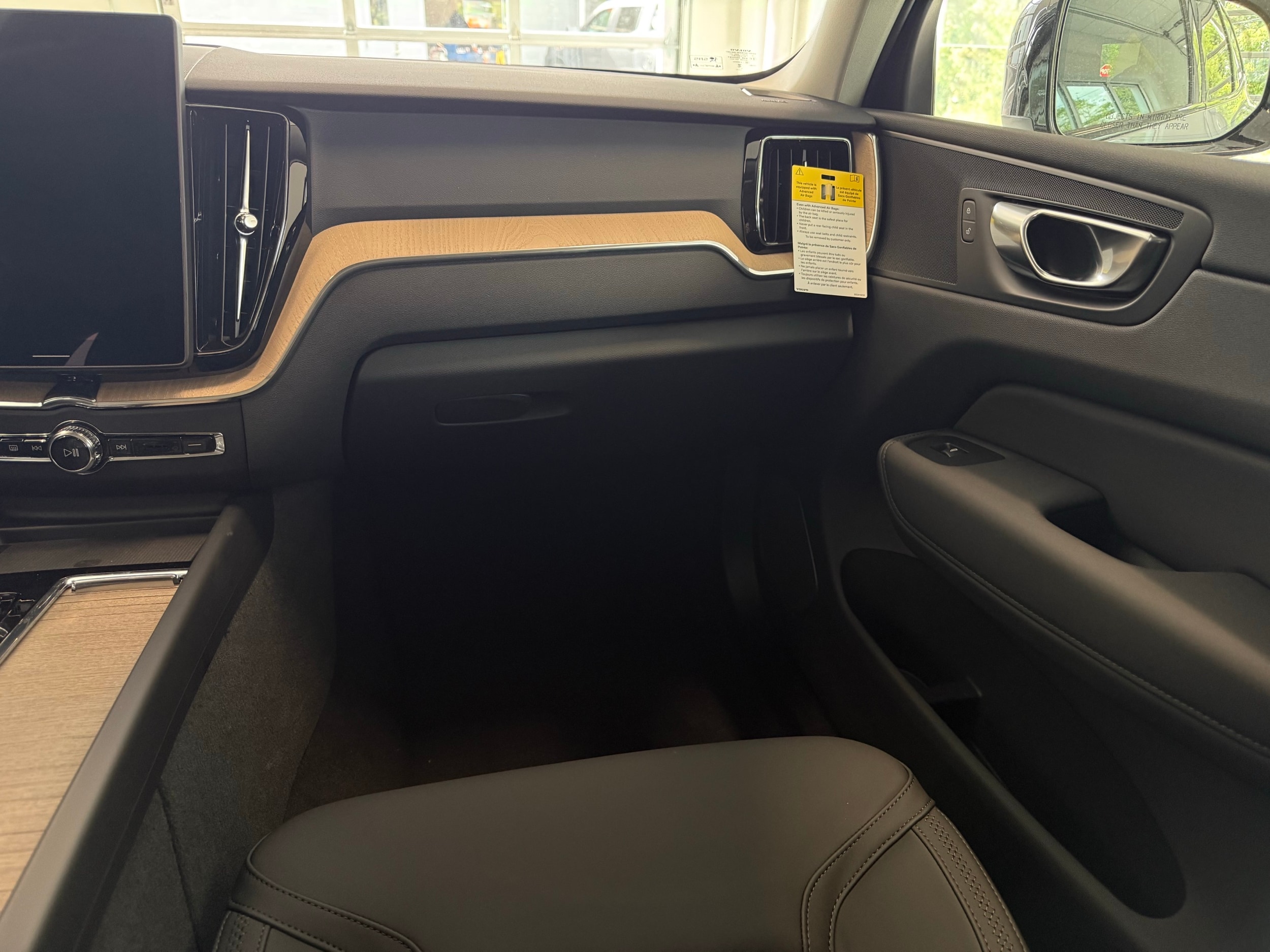 new 2026 Volvo XC60 car, priced at $57,985